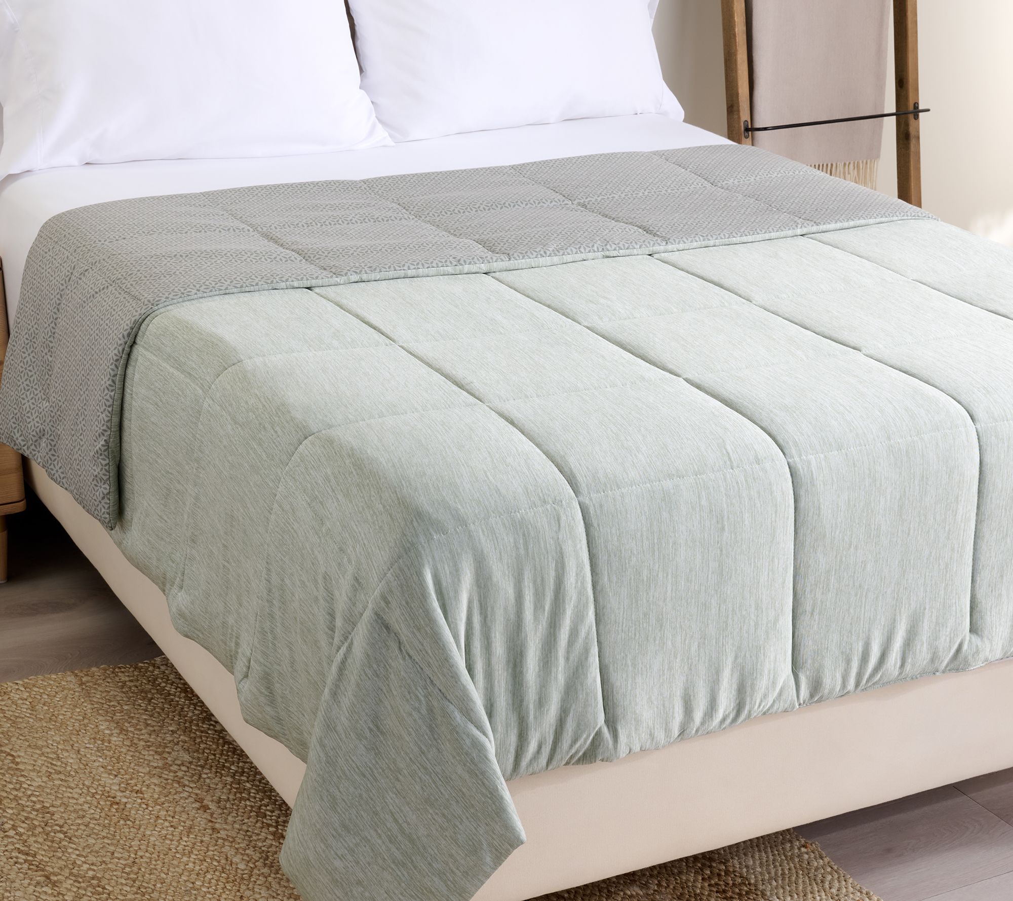 Northern Nights Cooling Blanket- Twin