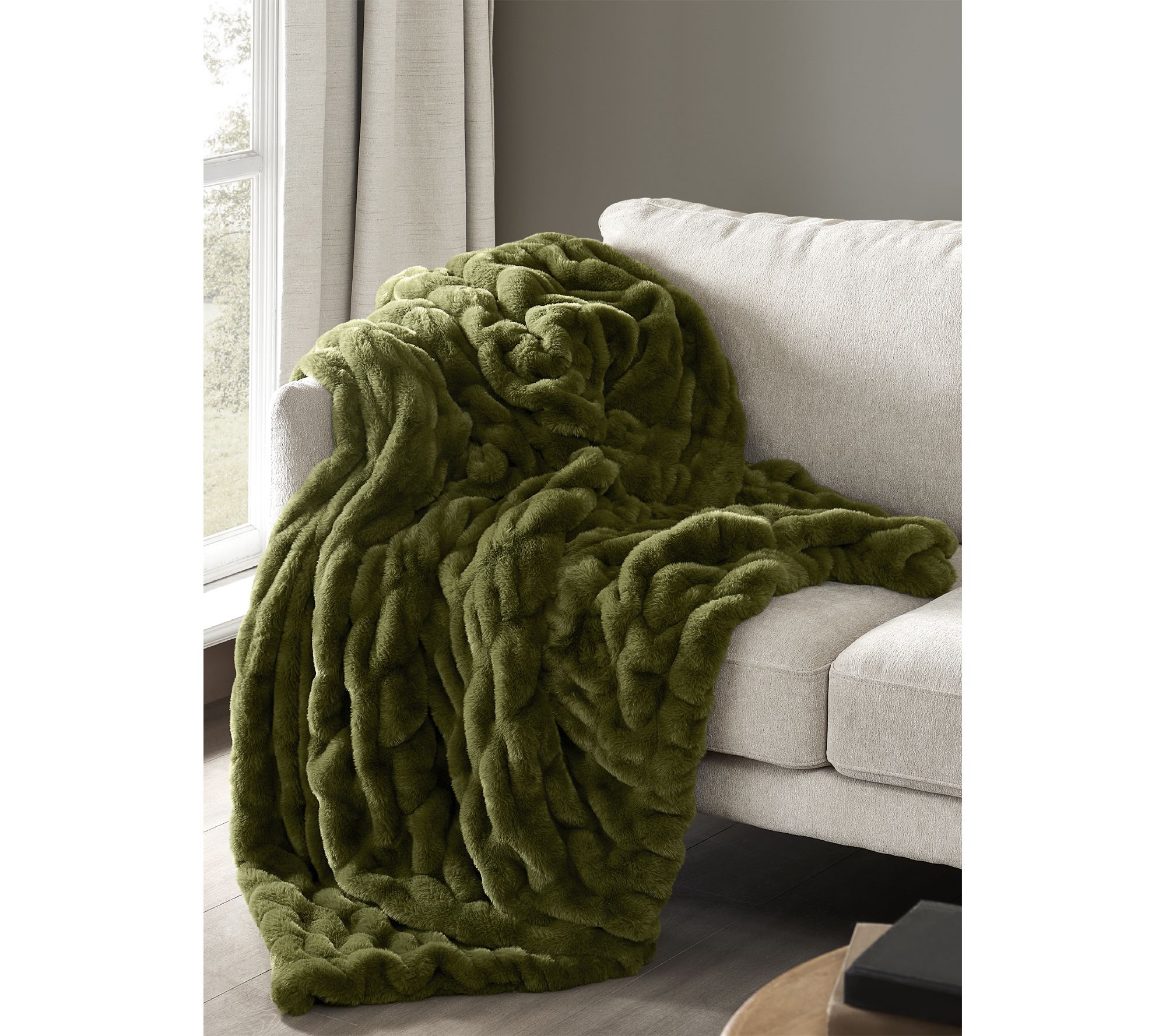 Brooklyn Loom Cloud Luxe Ruched Faux Fur 50x70 Throw