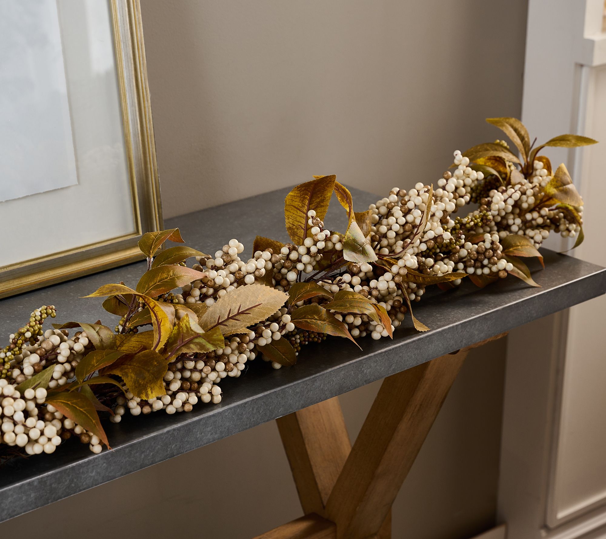 Home Reflections 6' Leaf with Berry Garland