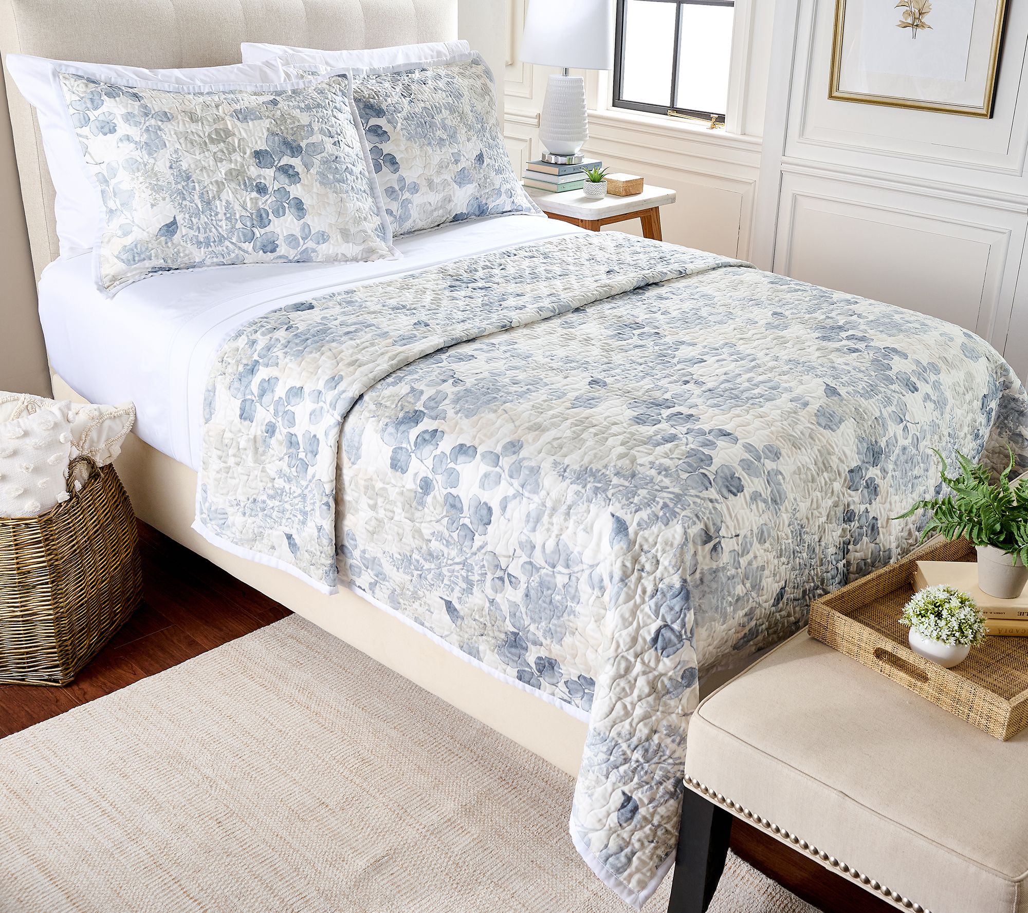 "As Is" Northern Nights Powered by Pure Earth Organic Quilt Set QN