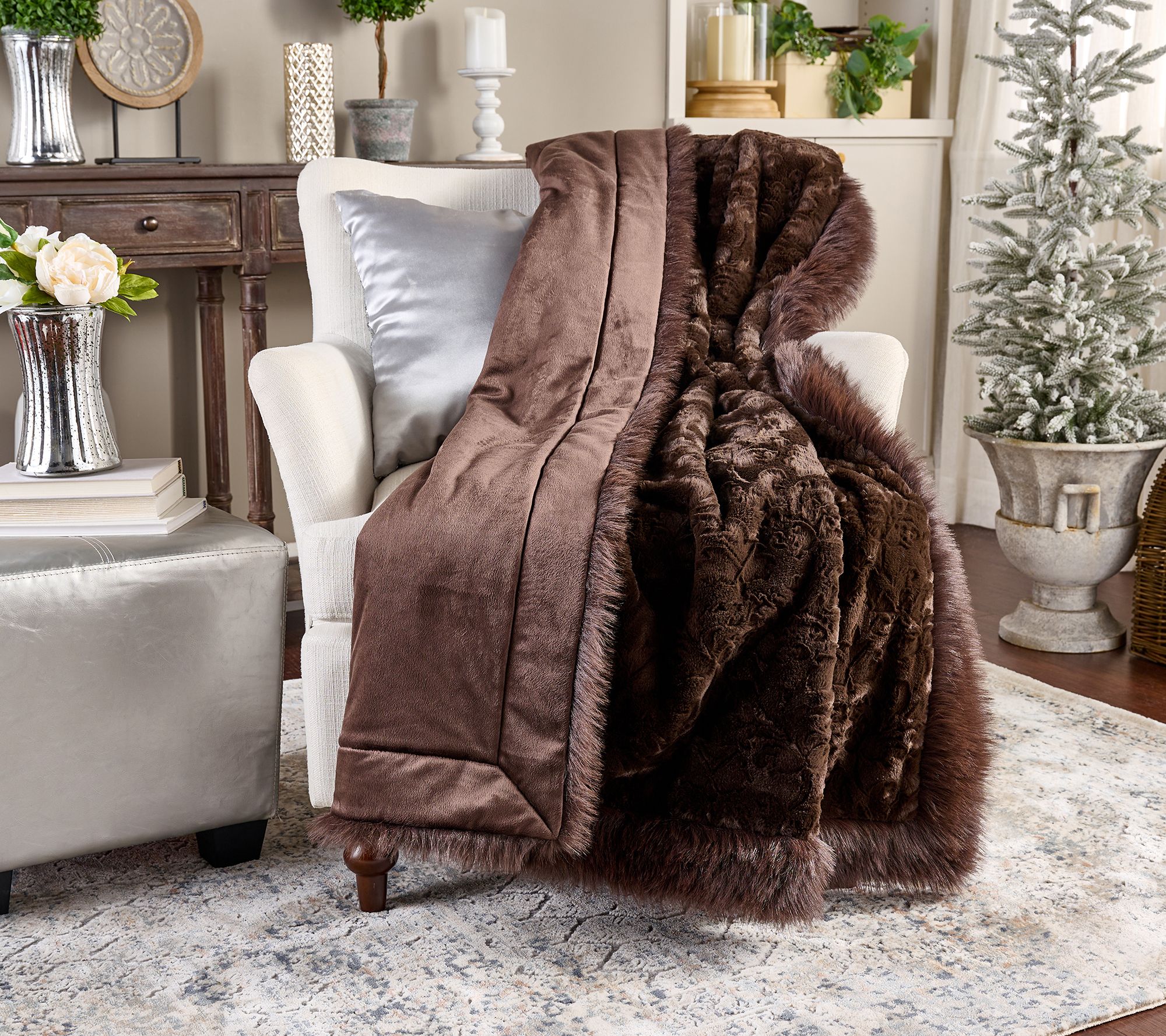 "As Is" Hotel du Cobb Sculpt Damask Faux Fur Throw with Fox Border- Basso
