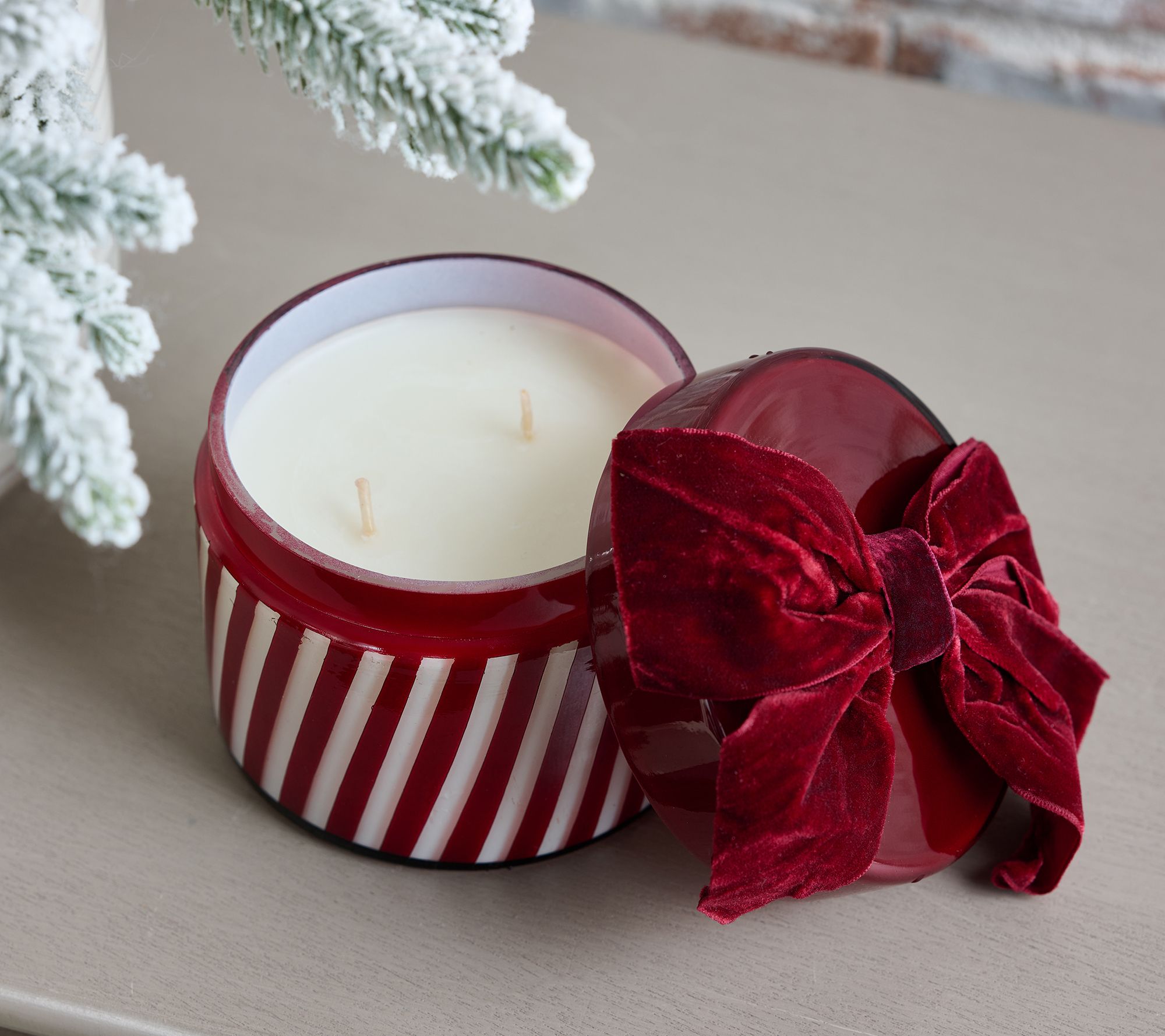 Home Reflections 11oz Striped Present Candle