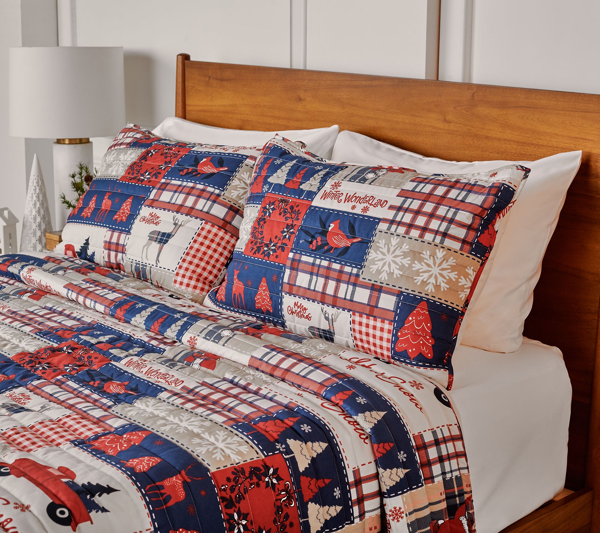 Kringle Express Reversible Holiday Quilt Set King