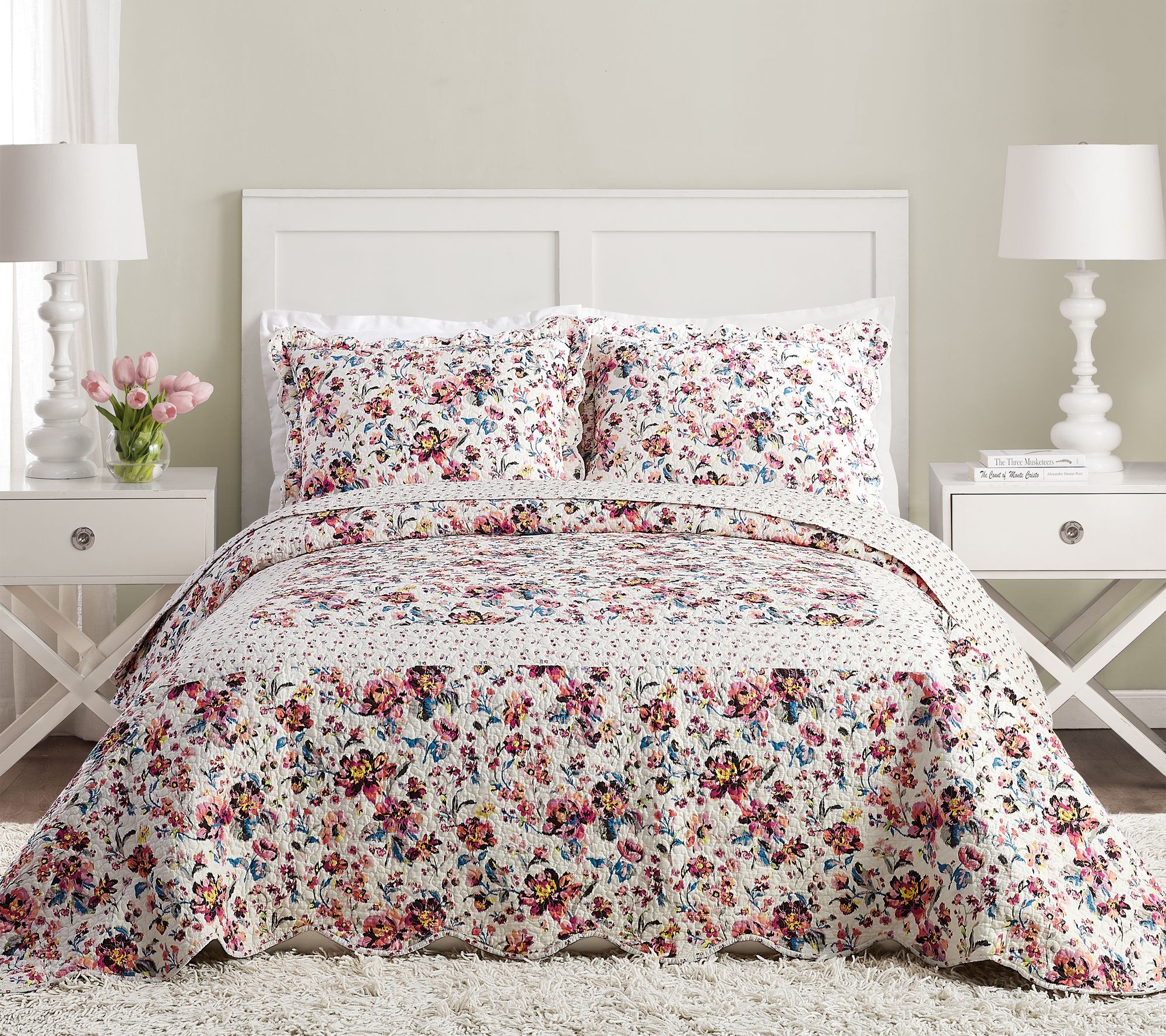 Vera Bradley Indiana Rose Queen Bedspread - QVC.com