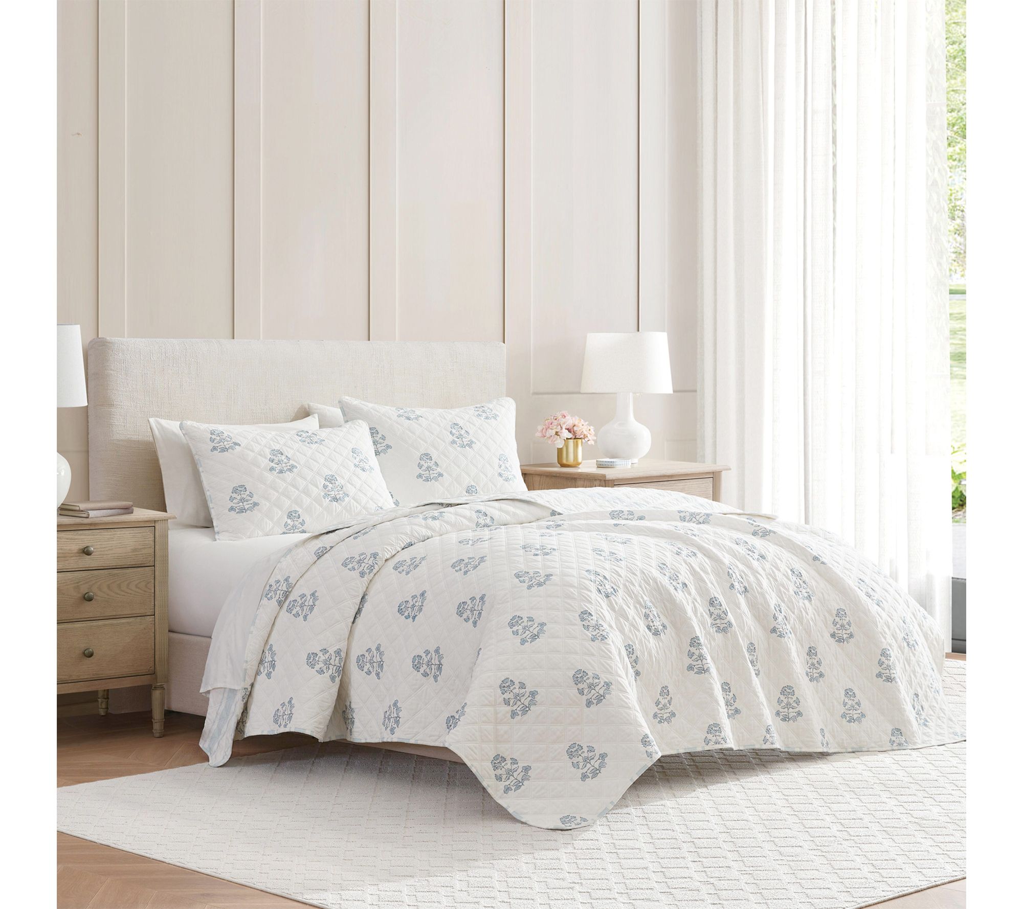 Martha Stewart Flower Block Blue Cotton King Quilt Set
