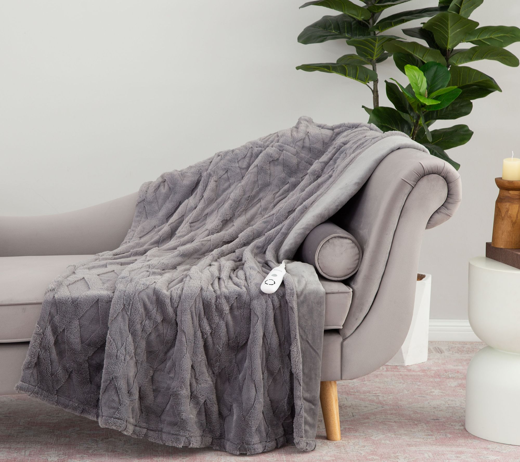 Berkshire Diamond Quilted Grace Fur 50x60 Heated Throw