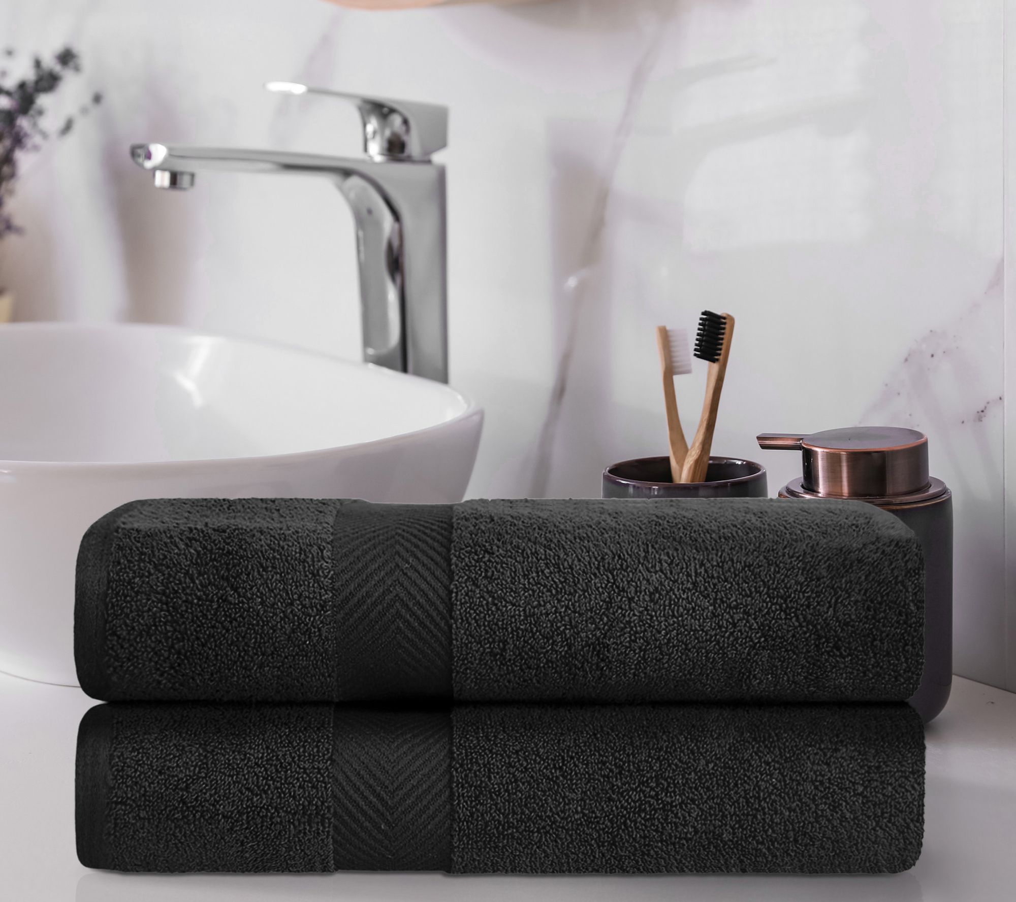 Superior Cotton 2-Piece Ultra Soft Zero-Twist Bath Towel Set