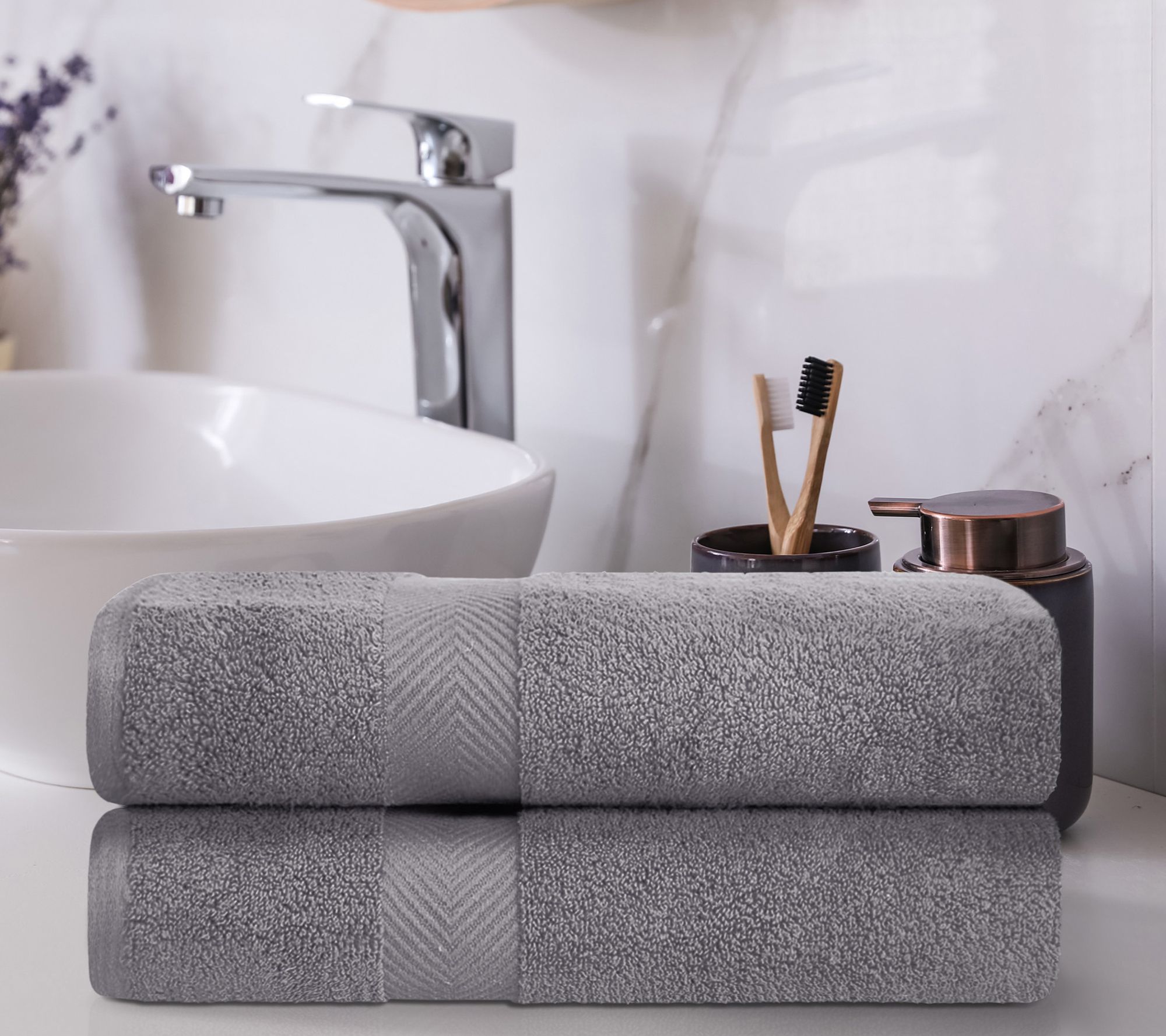 Superior Cotton 2-Piece Ultra Soft Zero-Twist Bath Towel Set
