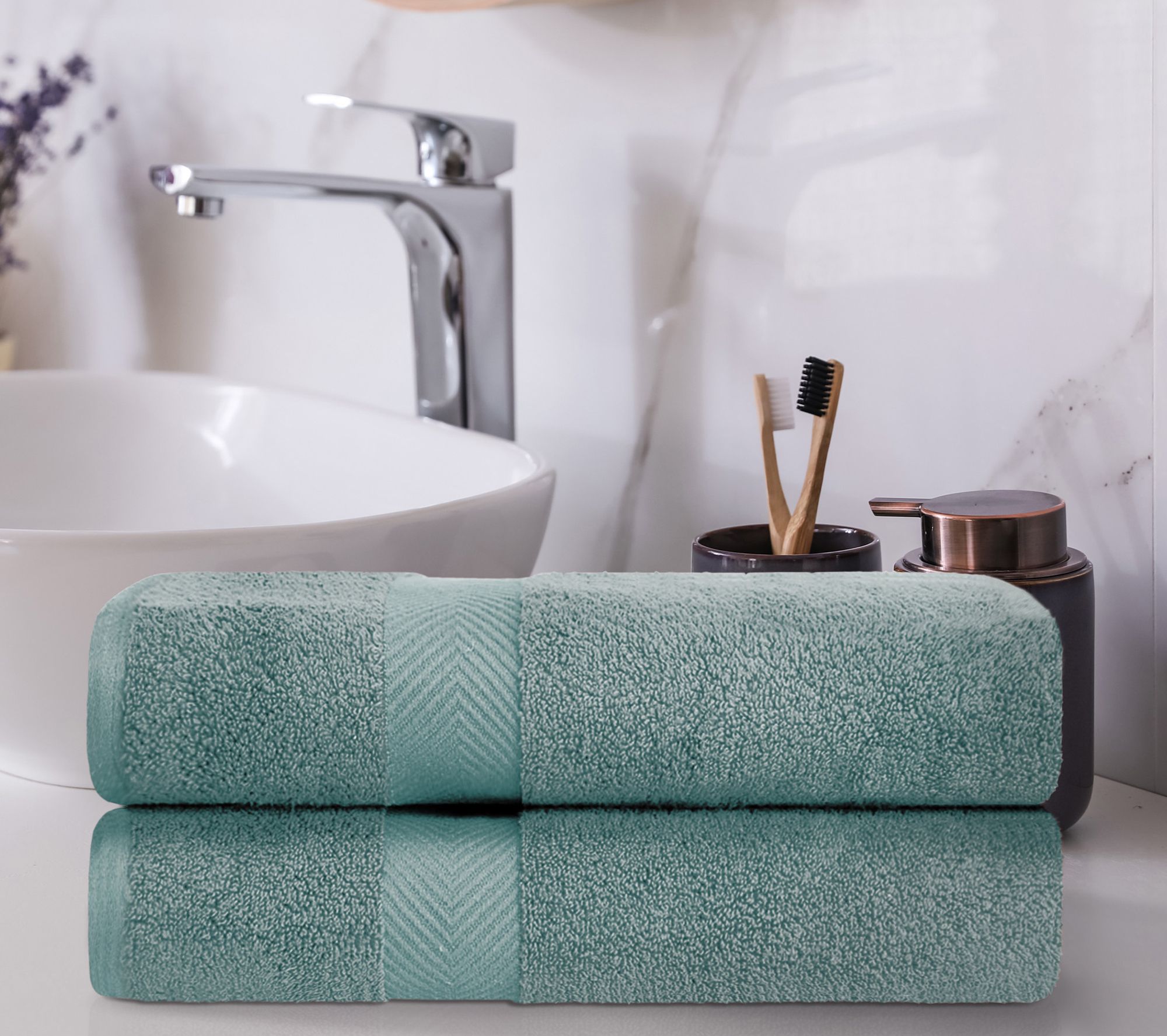Superior Cotton 2-Piece Ultra Soft Zero-Twist Bath Towel Set