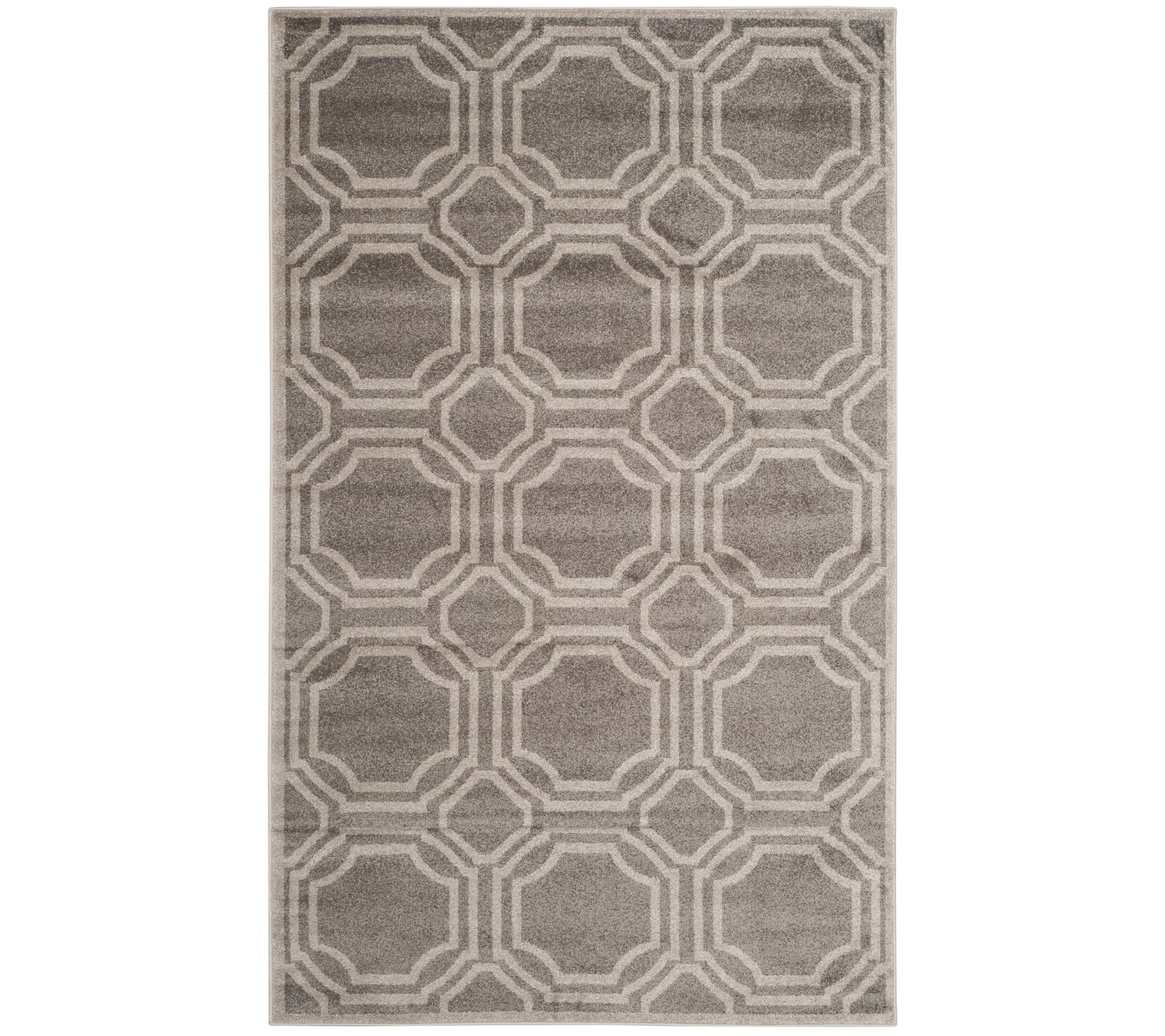 Safavieh Indoor/Outdoor Geometric Tile 5' x 8'ea Rug