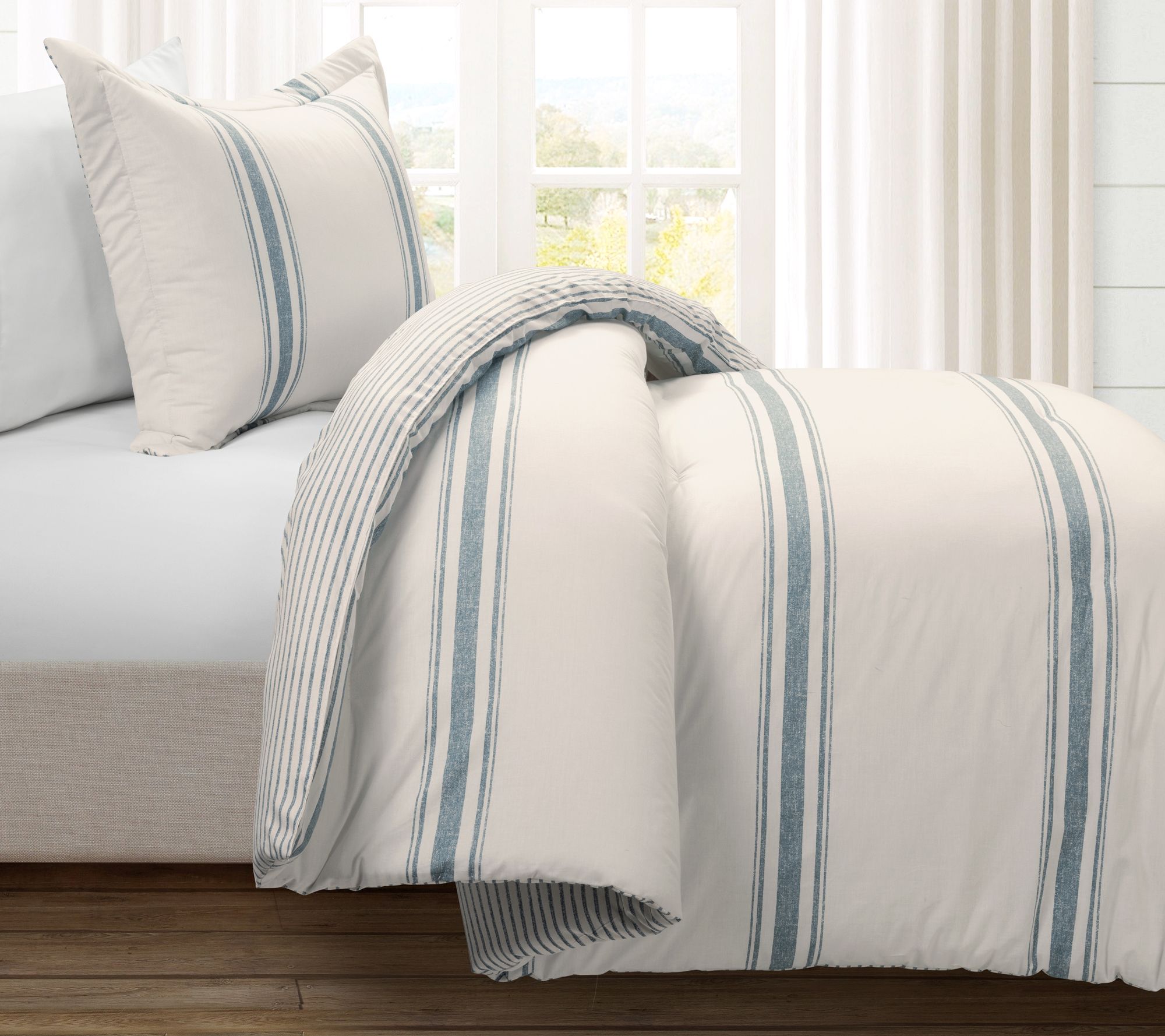 Farmhouse Stripe 2-pc Comforter Twin XL by LushDecor