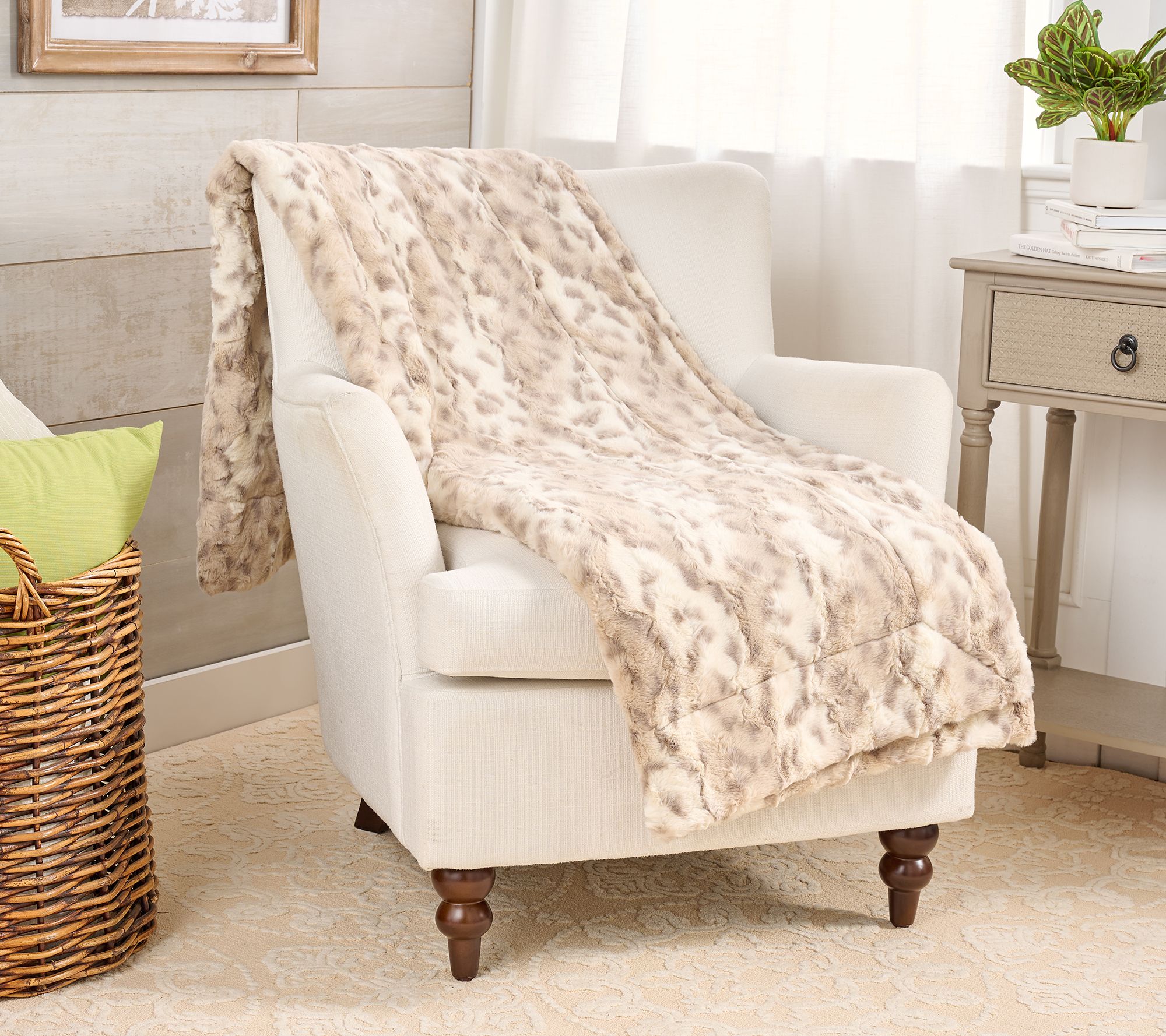 "As Is" Hotel du Cobb 60x70 Sculpted Faux Fur Throw by Dennis Basso