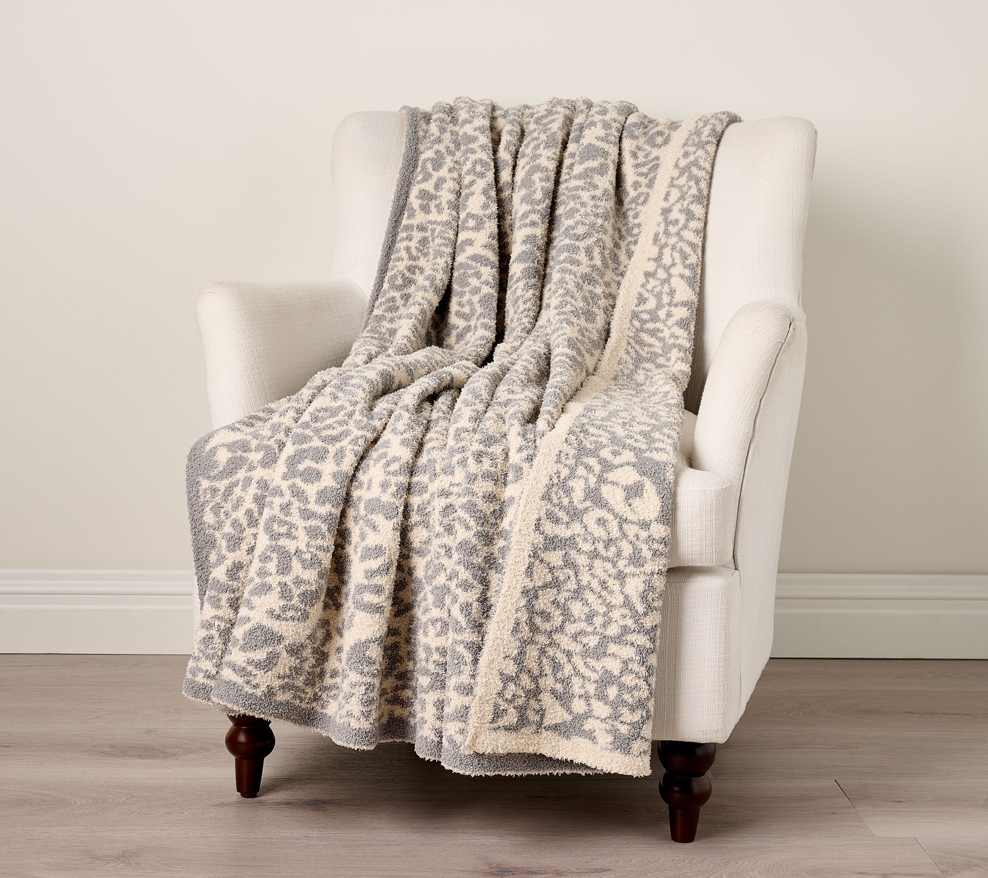 LOGO Home Jacquard 60x70 Animal Print Throw