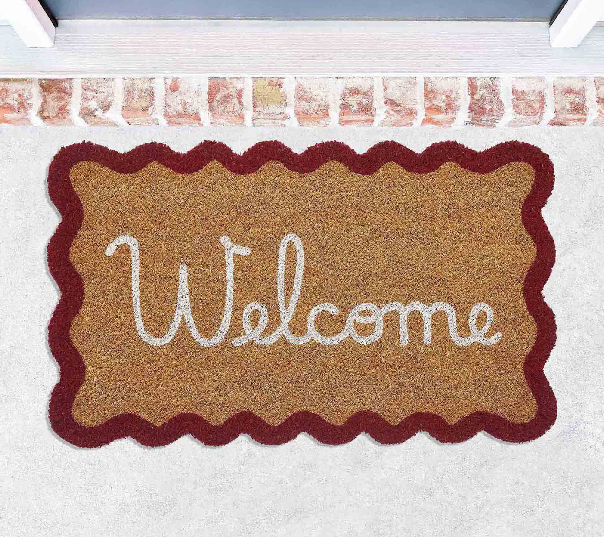 VCNY Home Red Scalloped Edge Welcome Coir Outdoor Doormat