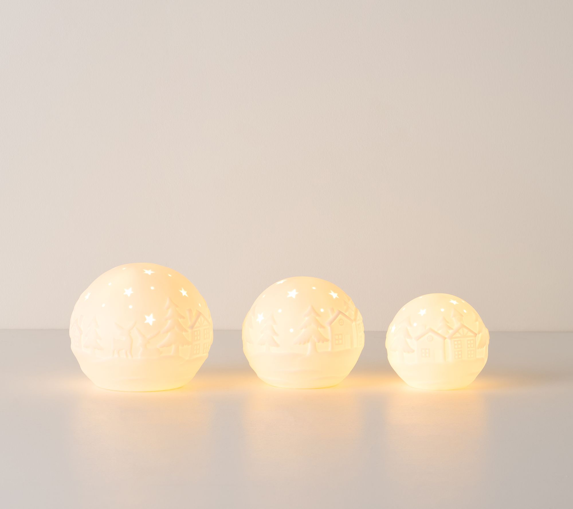 "As Is" Home Reflections Set of 3 Lit Christmas Spheres