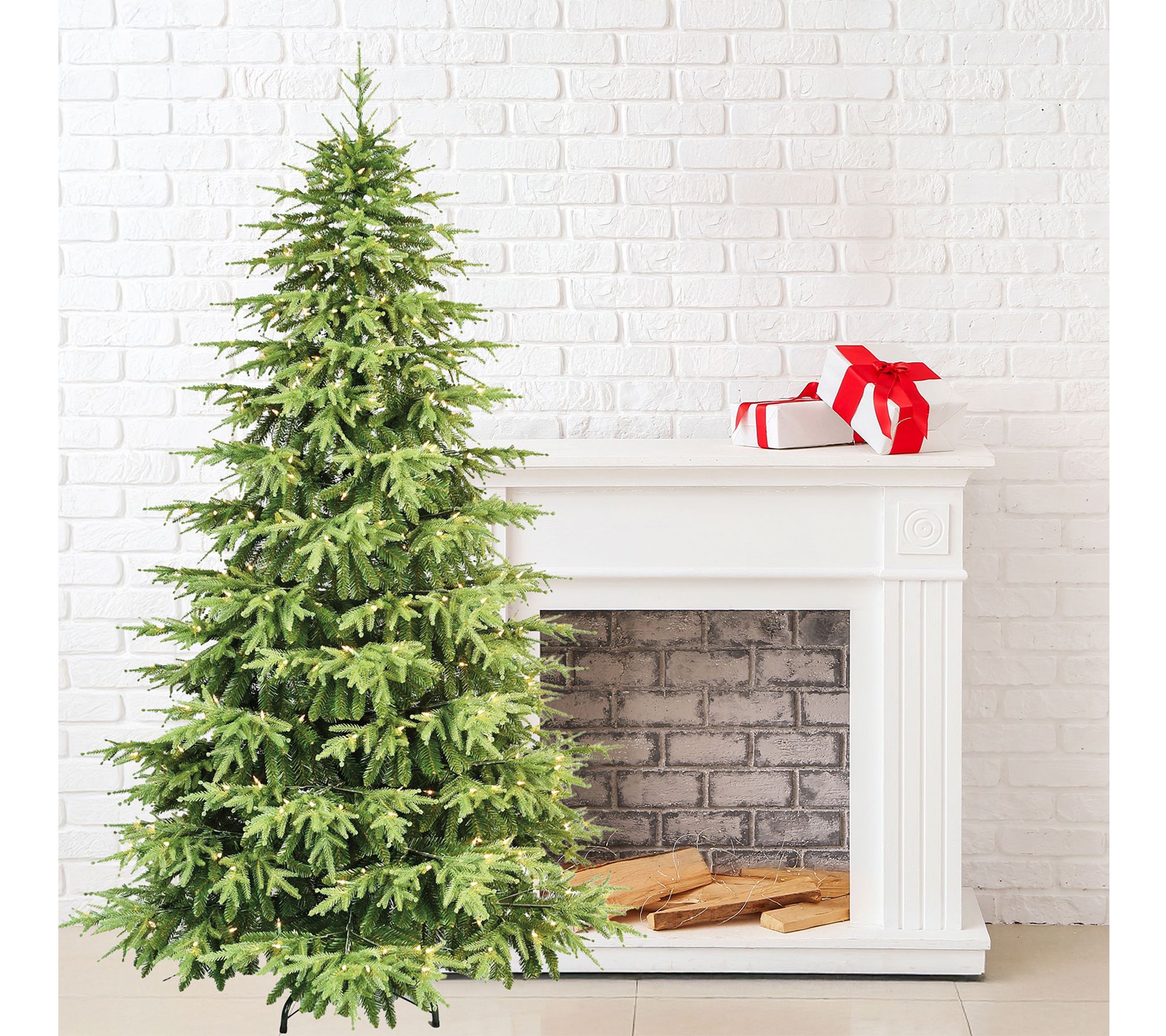 Santa's Workshop 7.5 Ft. PE & PVC Christmas Tree, 450 lights