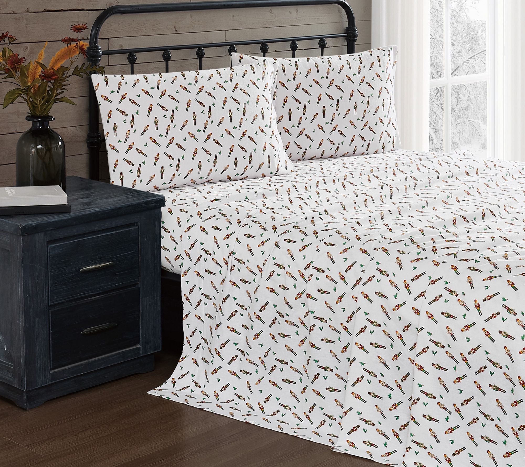 Truly Soft Nutcrackers Queen Flannel Sheet Set