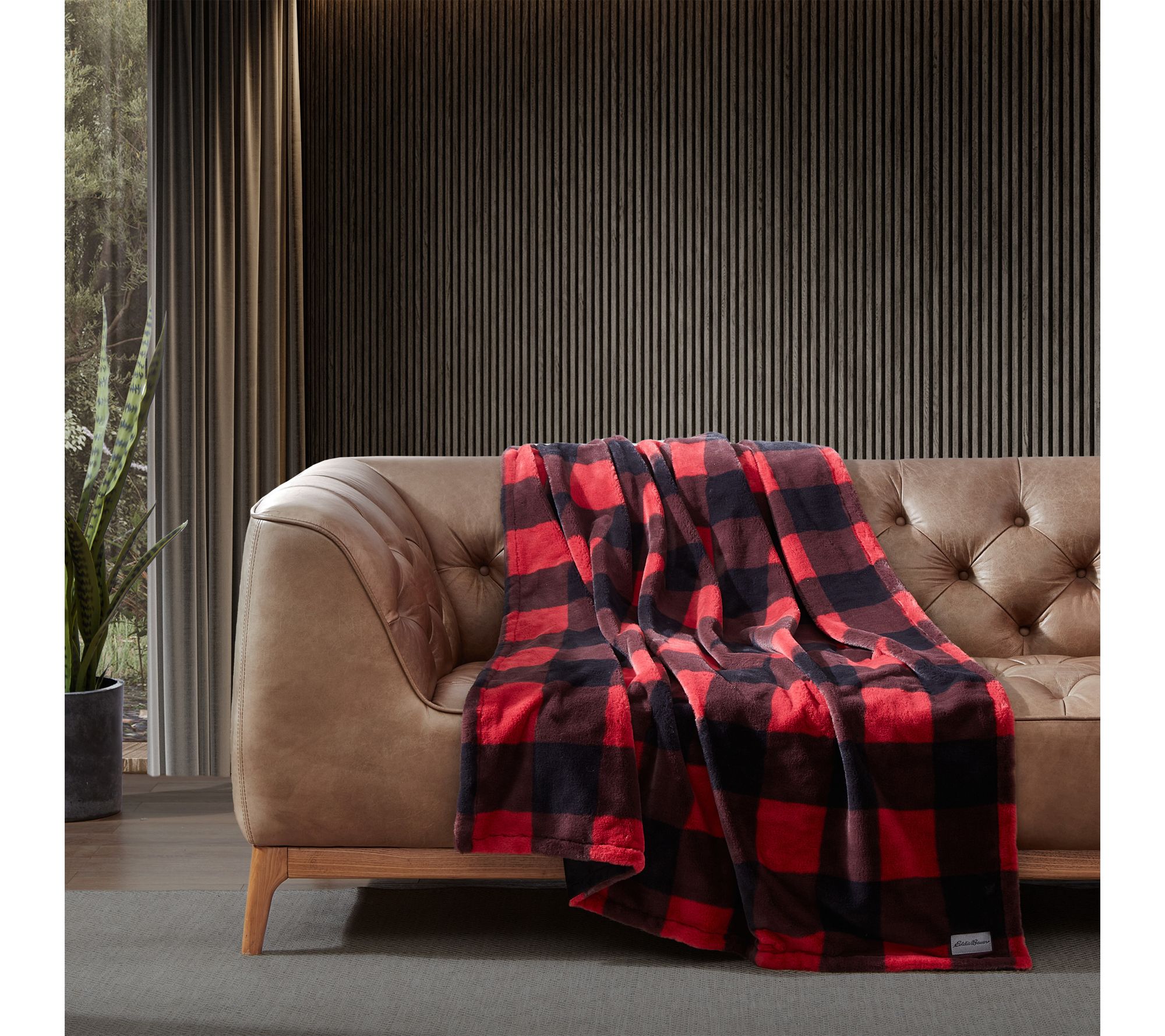 Eddie Bauer Cabin Plaid Red Faux Fur 50"X60" Throw