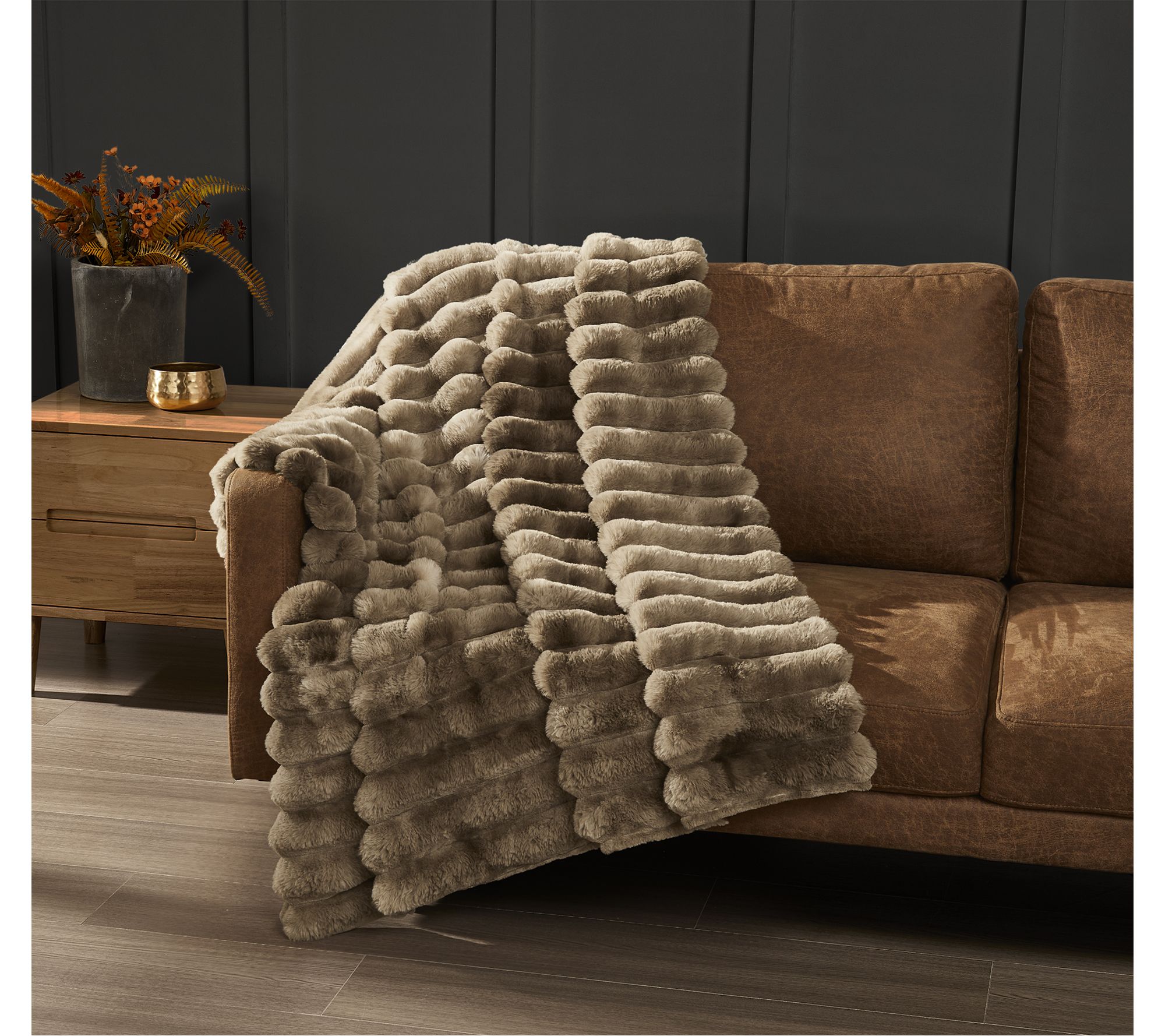 Frye Haze Channel Faux Fur 50x70 Throw