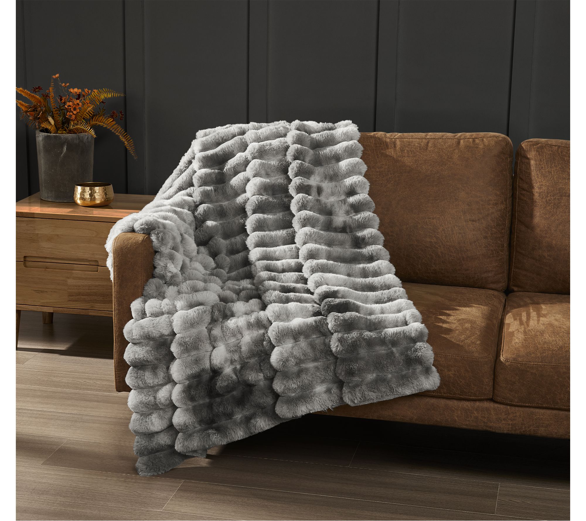 Frye Haze Channel Faux Fur 50x70 Throw