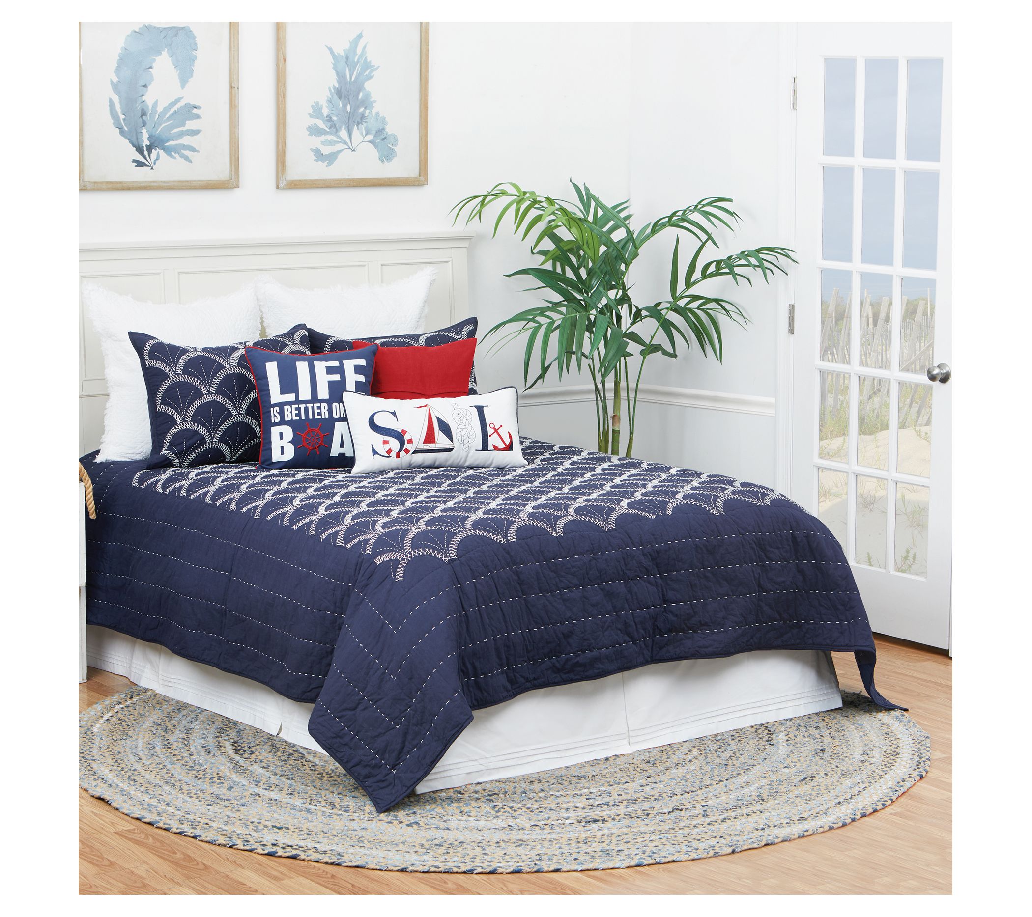 Scallop Full/Queen Quilt Set by Valerie