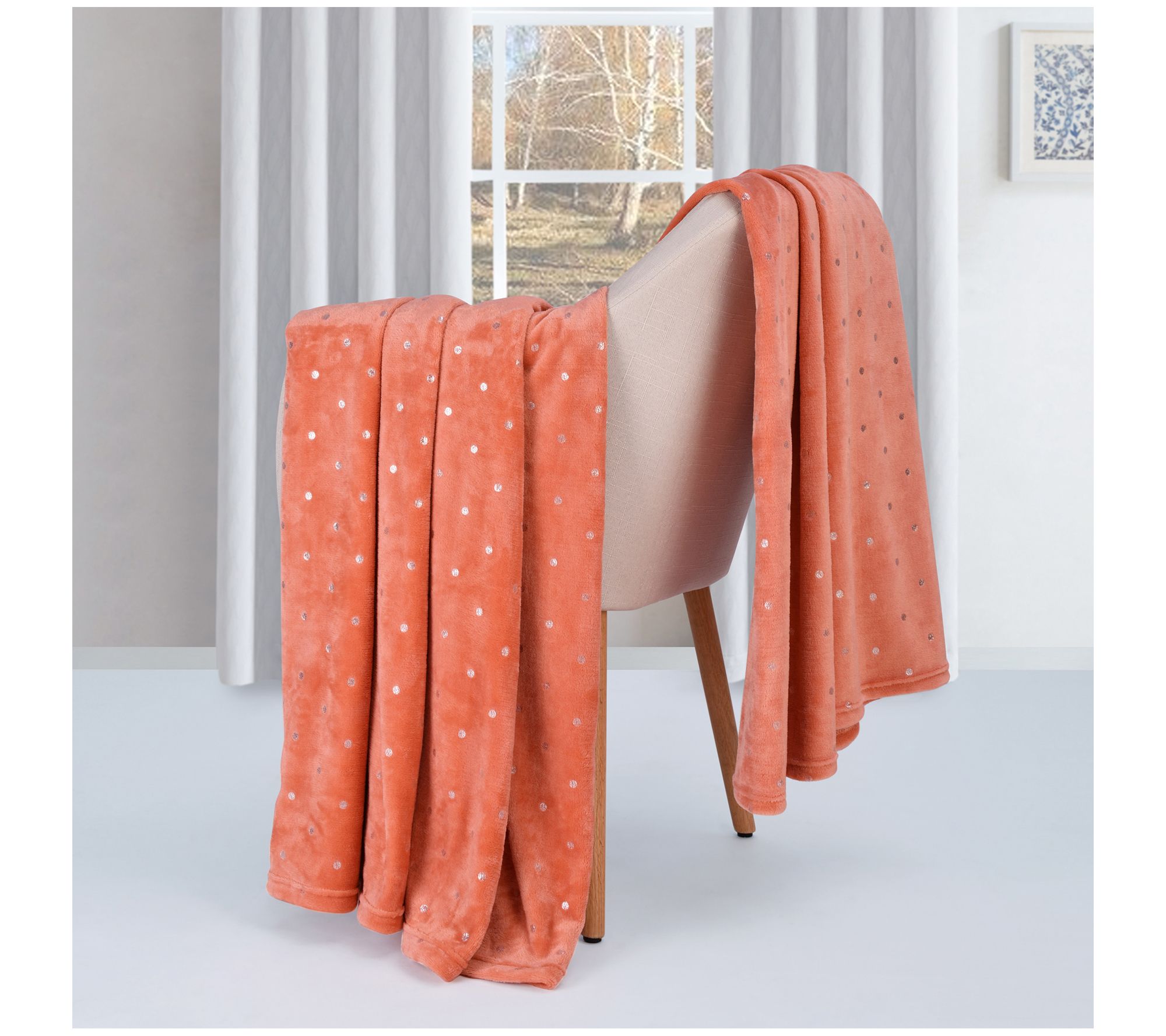 Superior Metallic Polka Dot Ultra-Plush Fleecerow Blanket