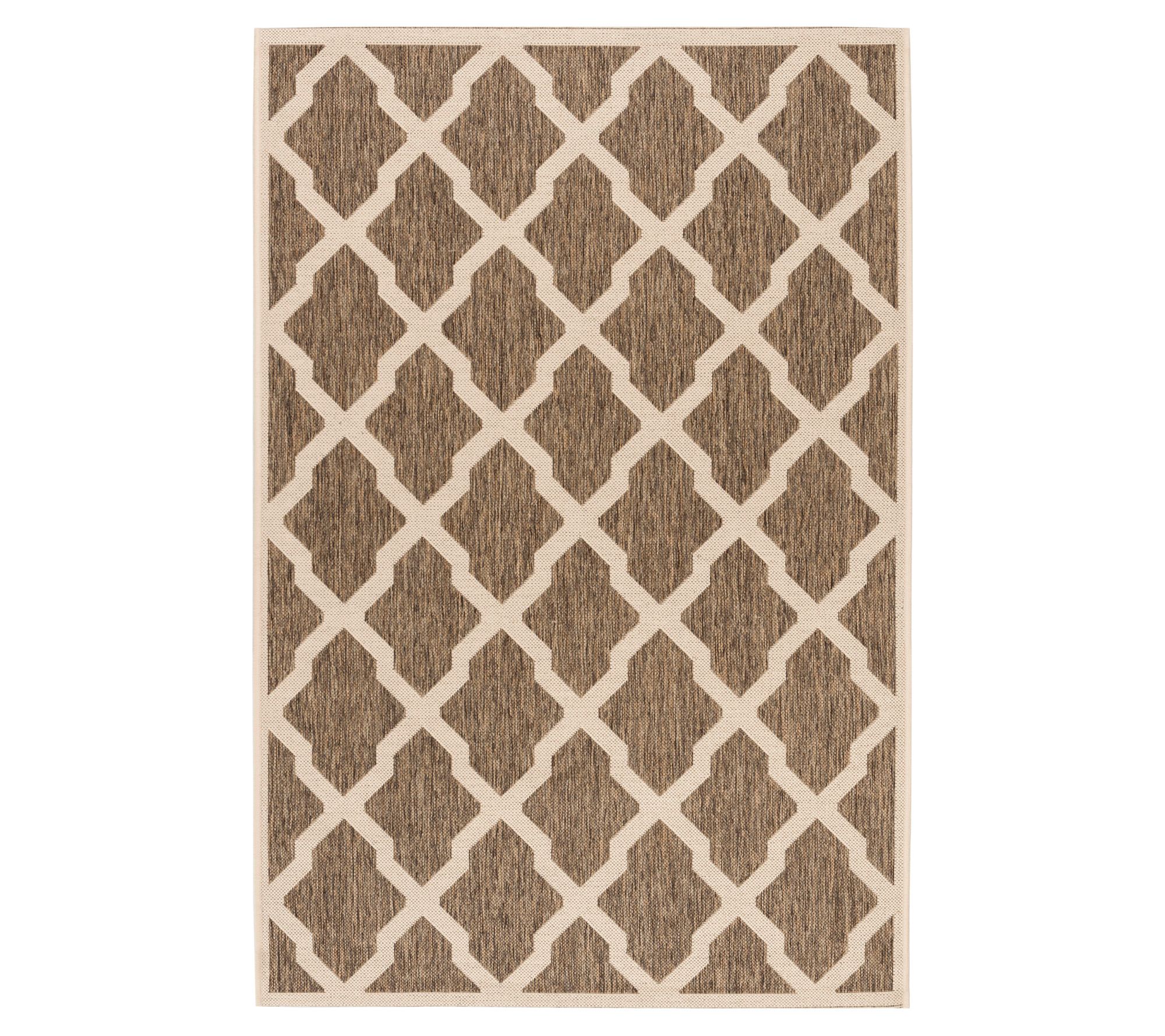 Safavieh Beach House 122 Outdoor 5'-3" X 7'-6" Rug