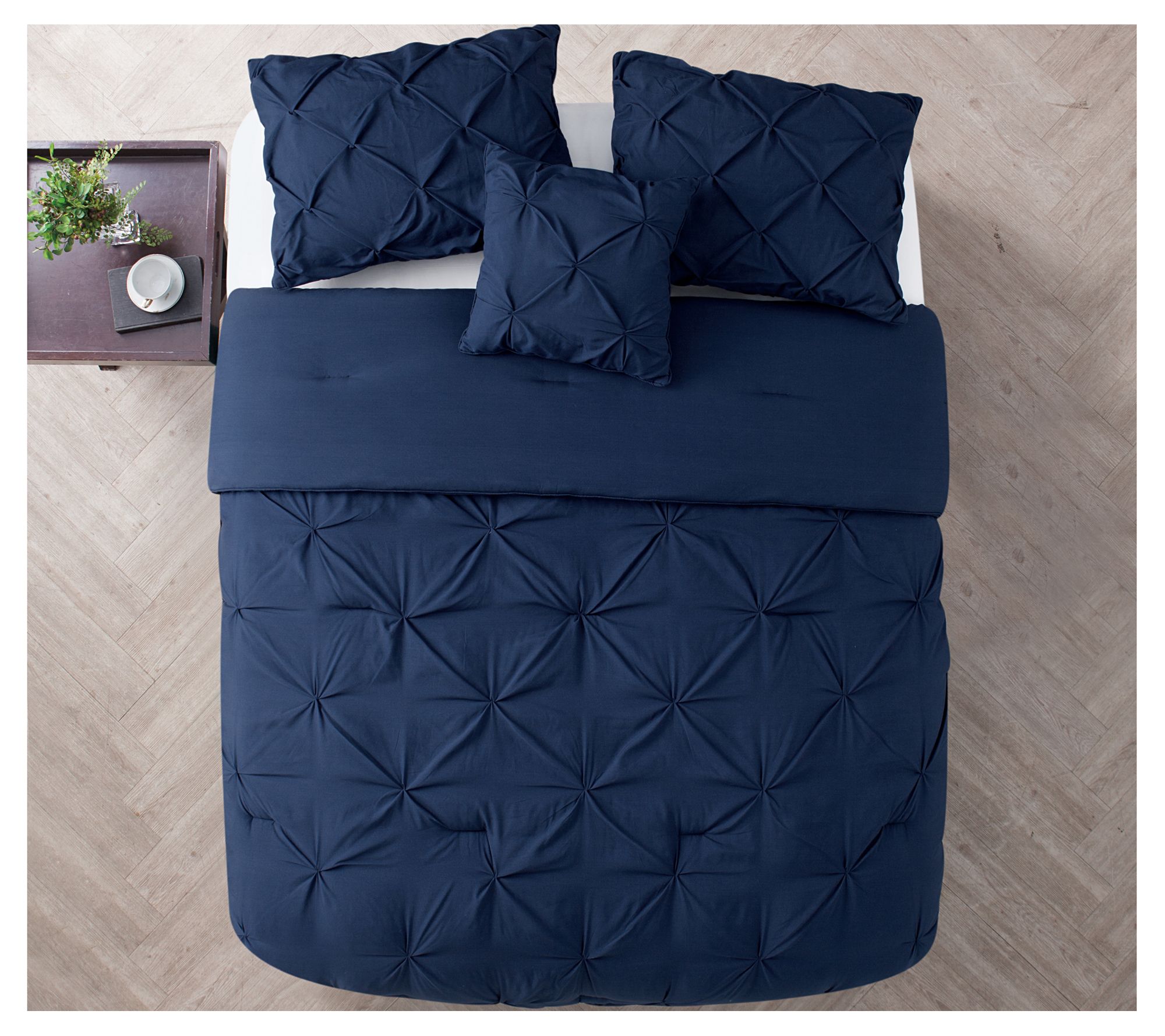 VCNY Home Carmen Pintuck Comforter Set, King