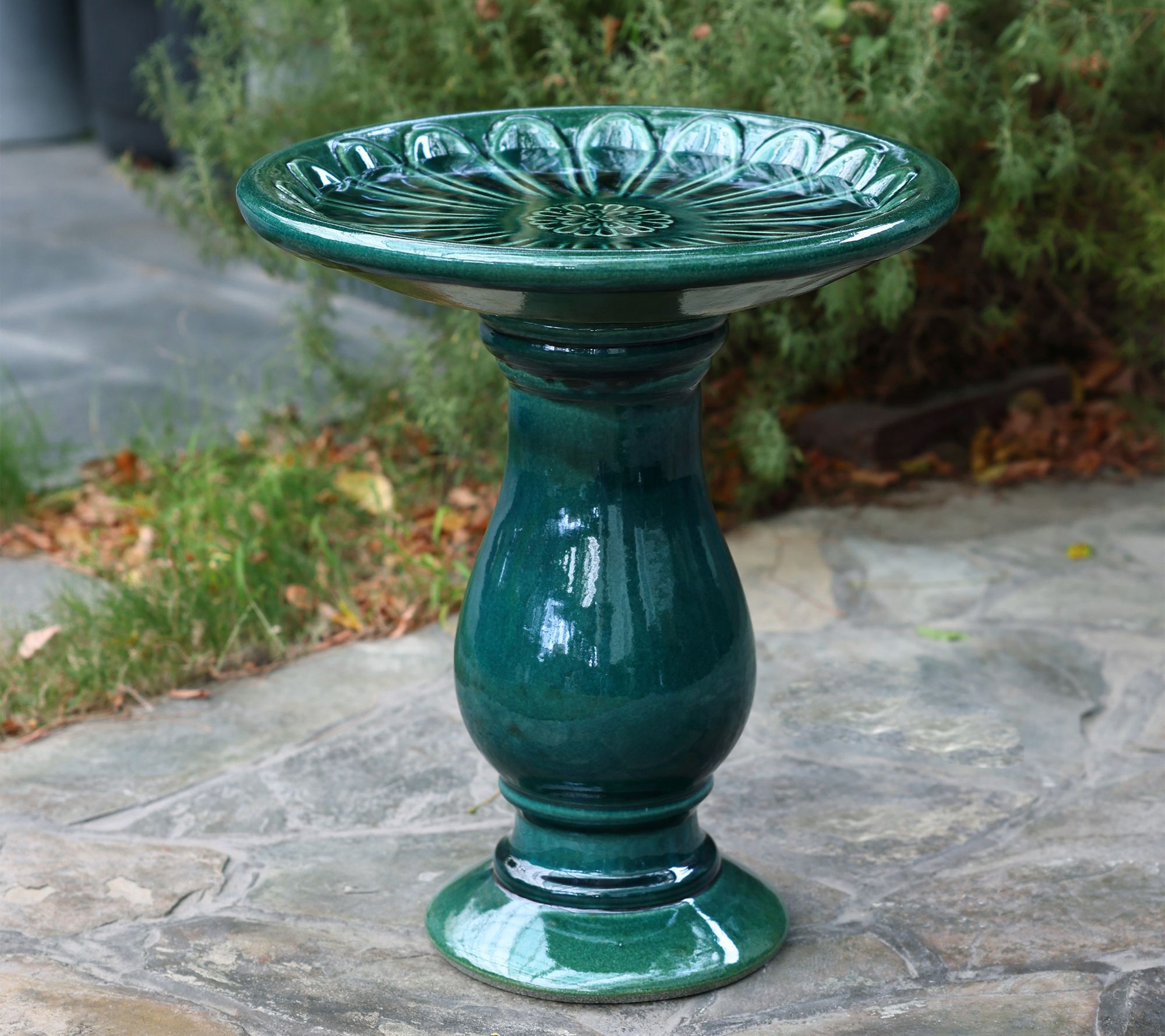 LuxenHome Dark Green Flower 21.65"H Ceramic Birdbath