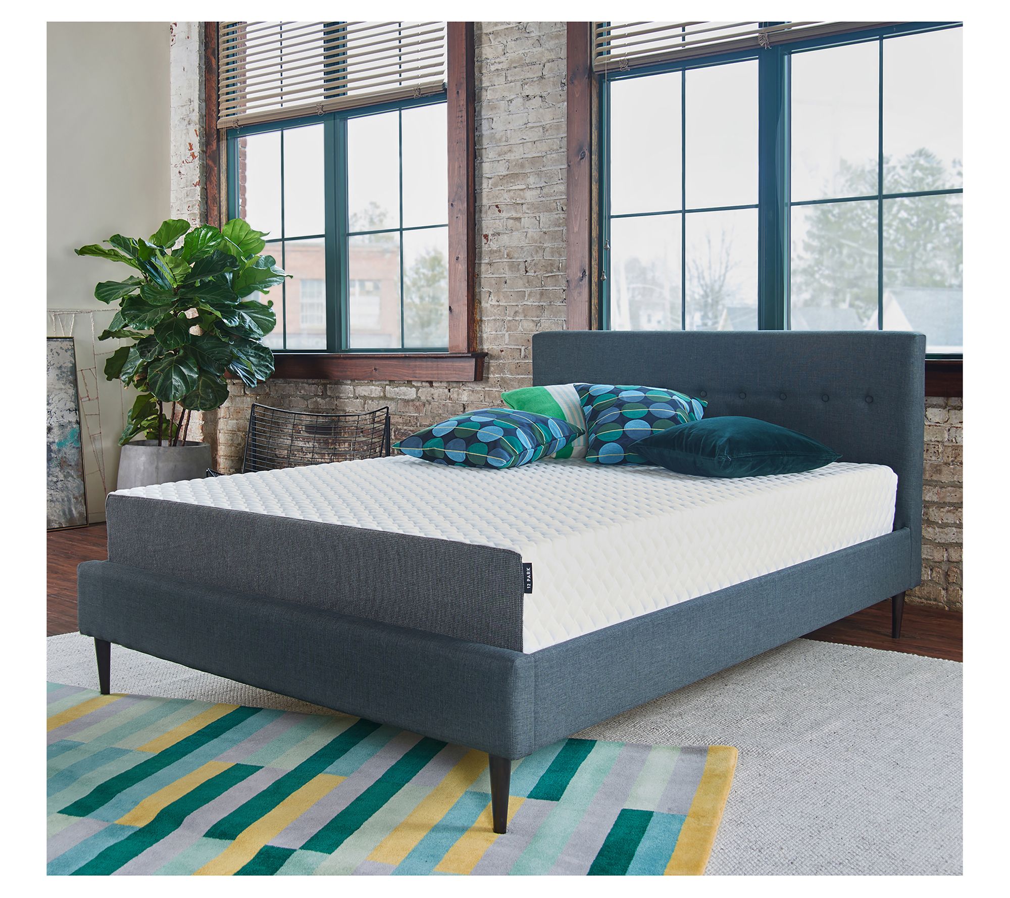 12 Park 9 inch Gel Memory Foam Mattress - Queen