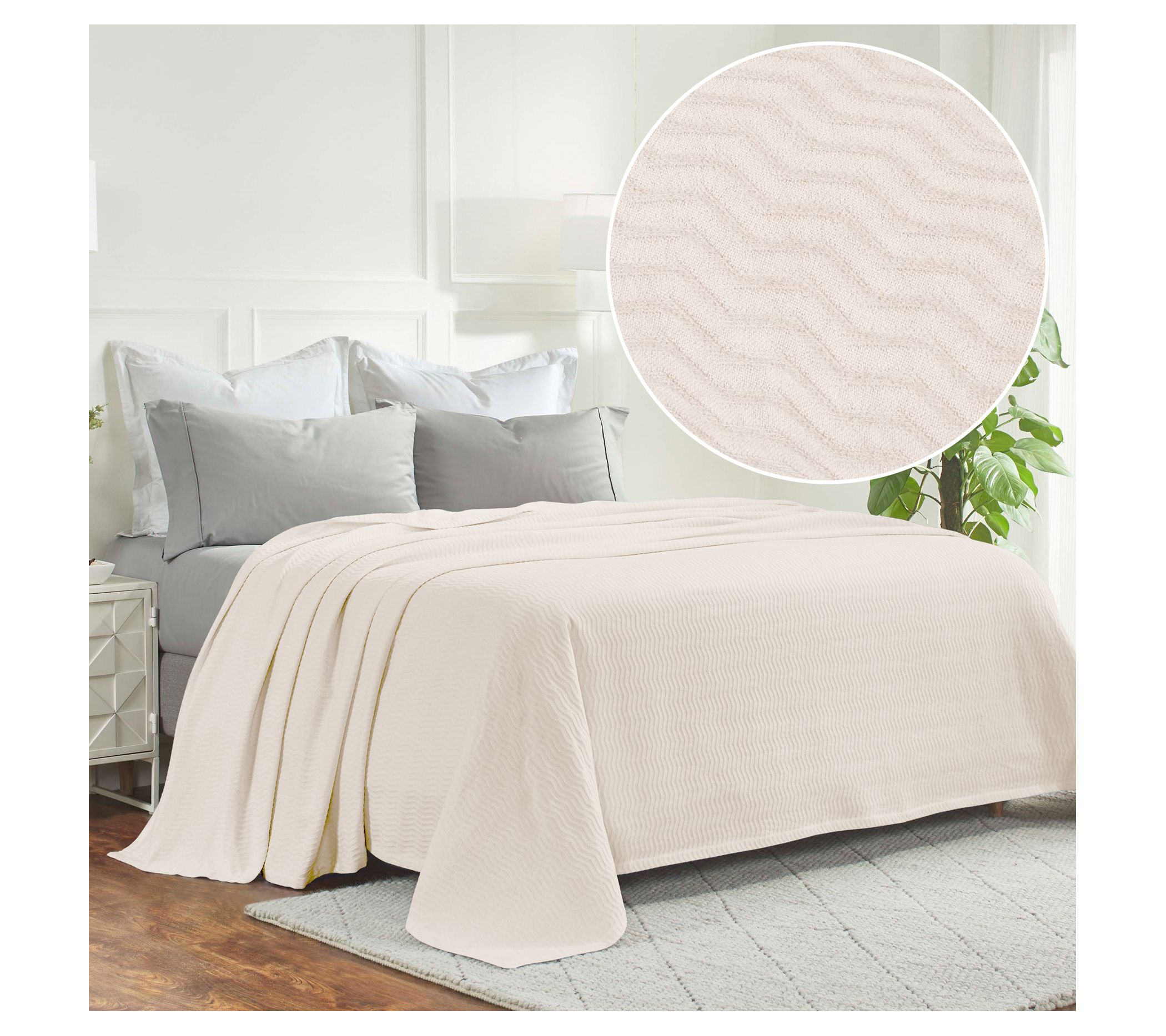 Superior Jena C otton Textured Chevron Woven B lanket, King