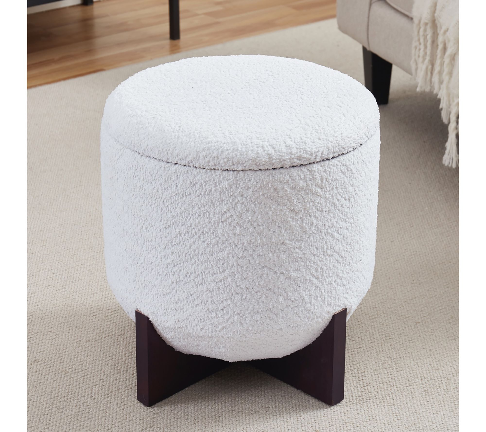 Ornavo Home Modern Round Boucle Teddy Storage Ottoman