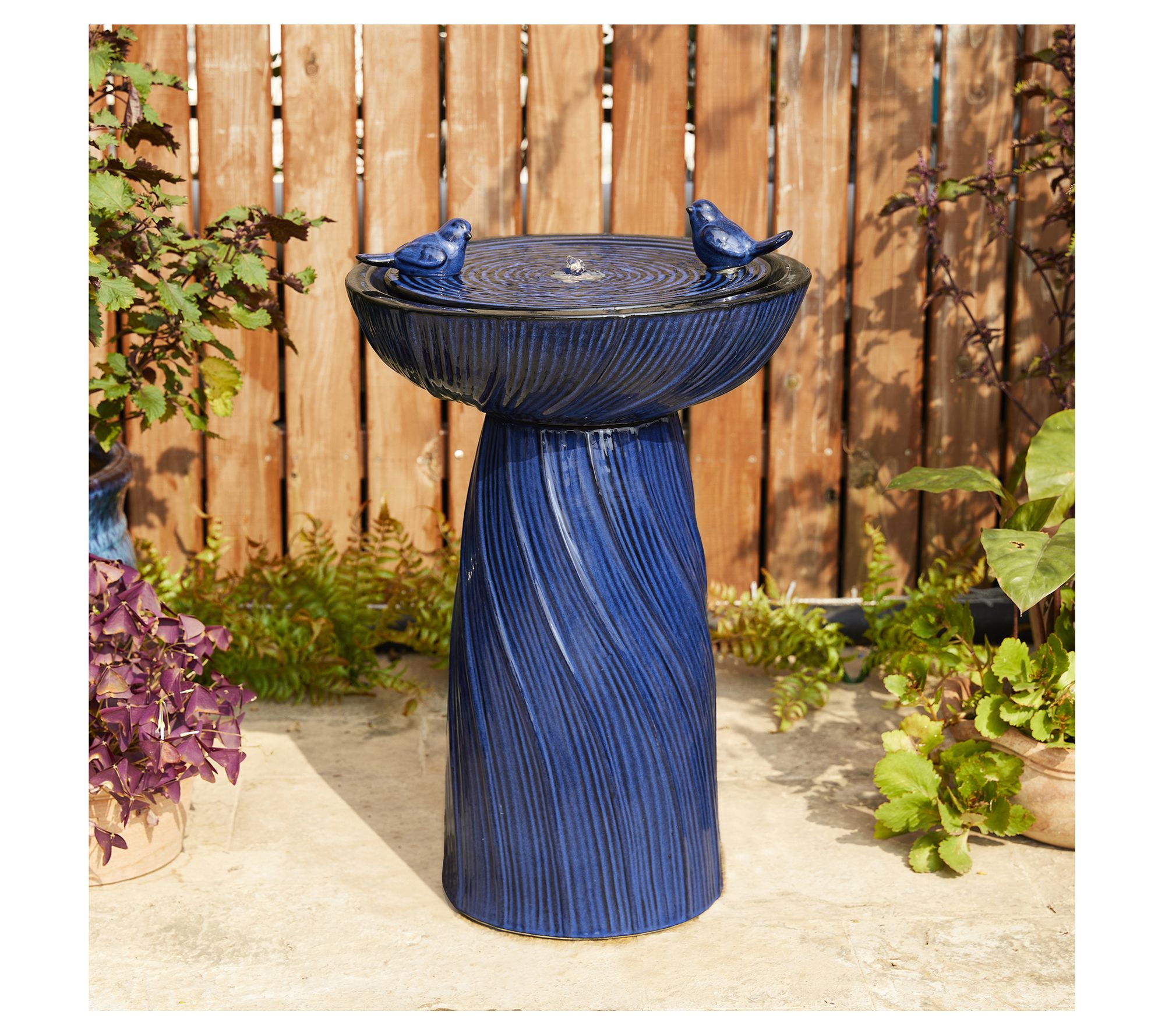 Glitzhome 25" LED Twisting Textured Birdbath Outdoor Fountain