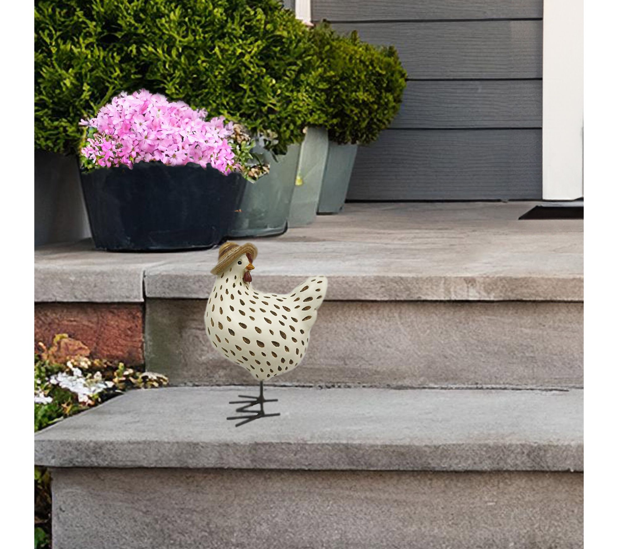 Santa's Workshop Inc 6.3" Resin Hen with StrawHat