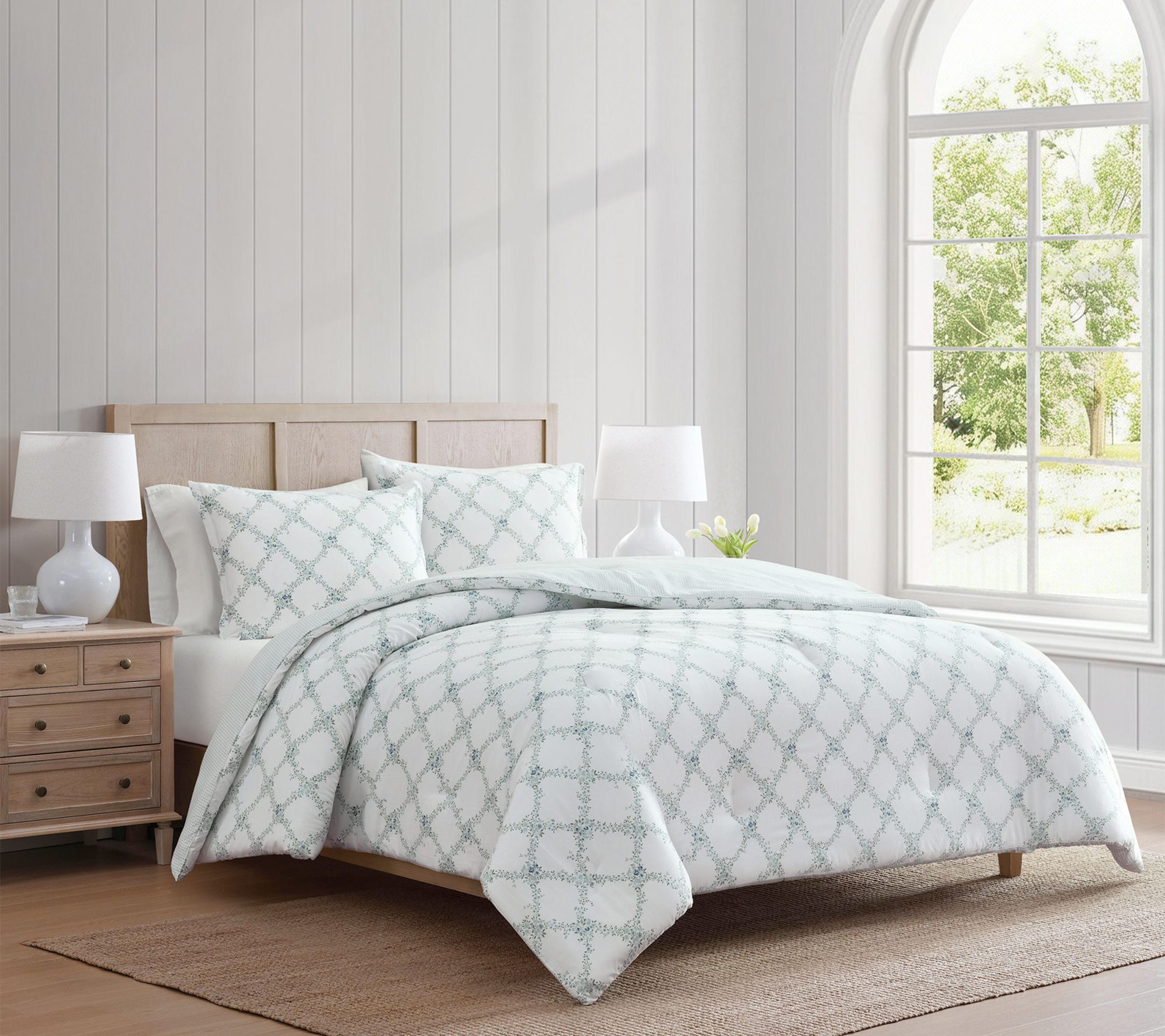 Martha Stewart Romantic Trellis Blue/Green Queen Comforter Set