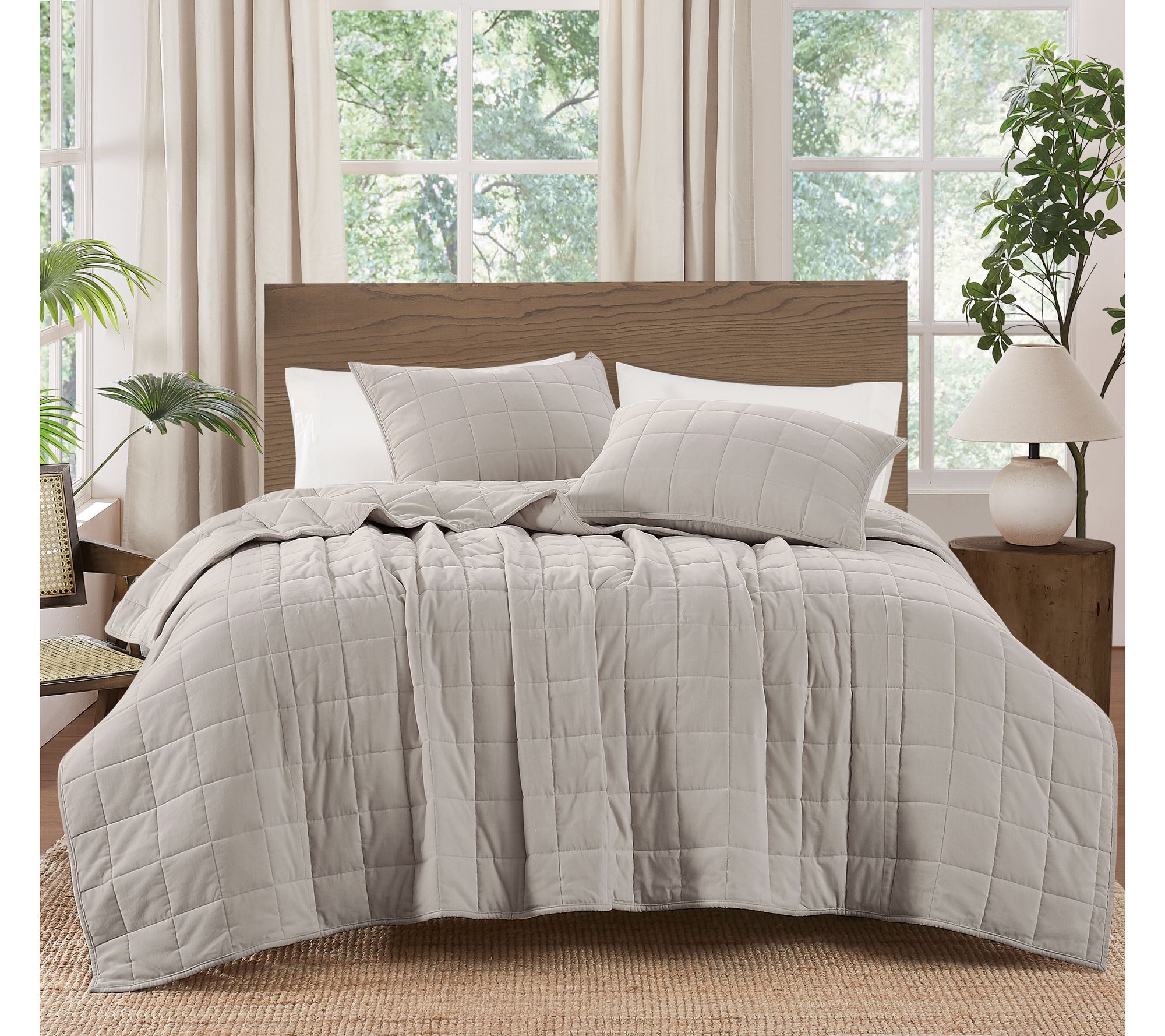Brooklyn Loom Matte Cotton Velvet Box Stitch King Quilt Set