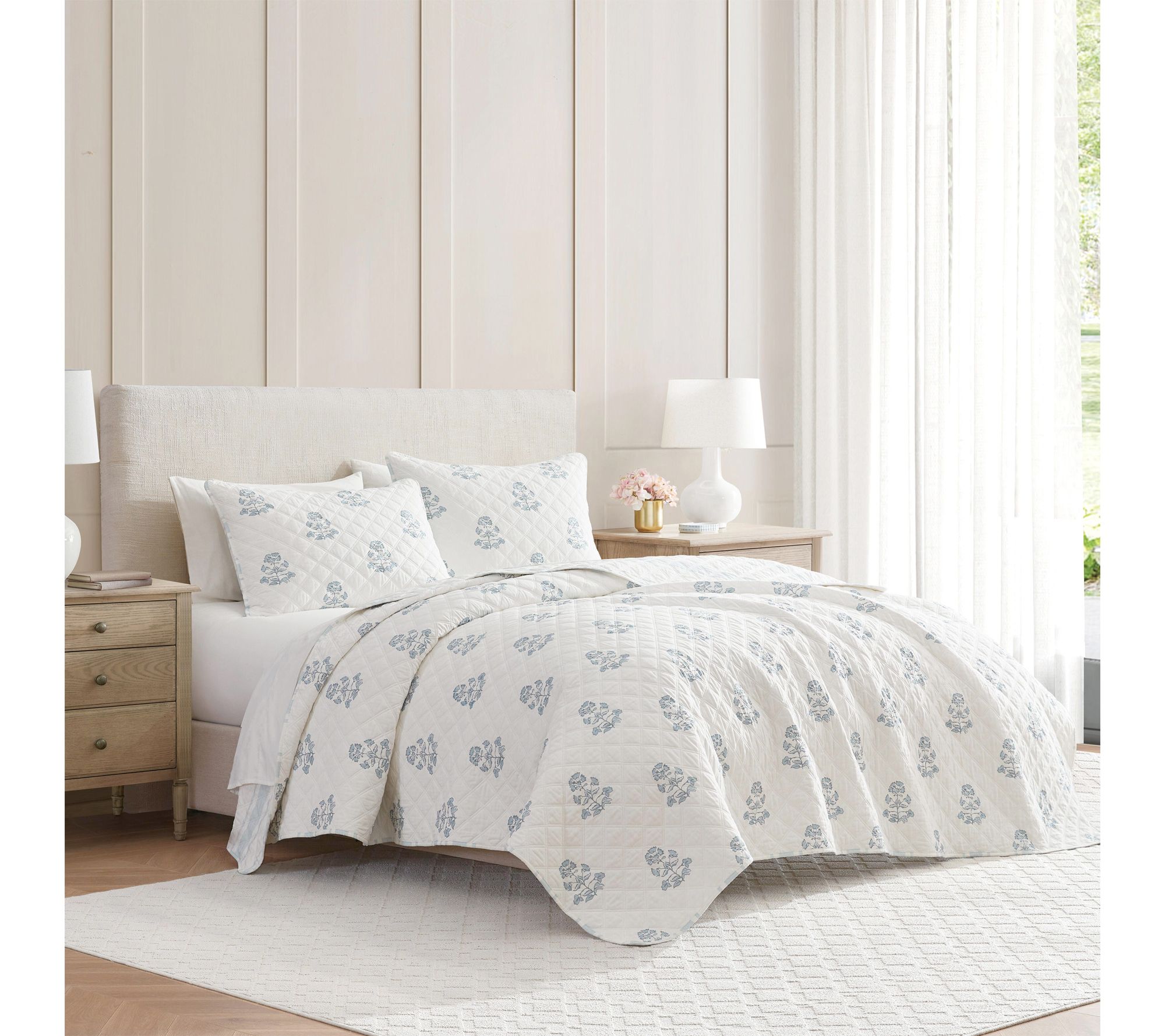 Martha Stewart Flower Block Blue Cotton Queen Quilt Set