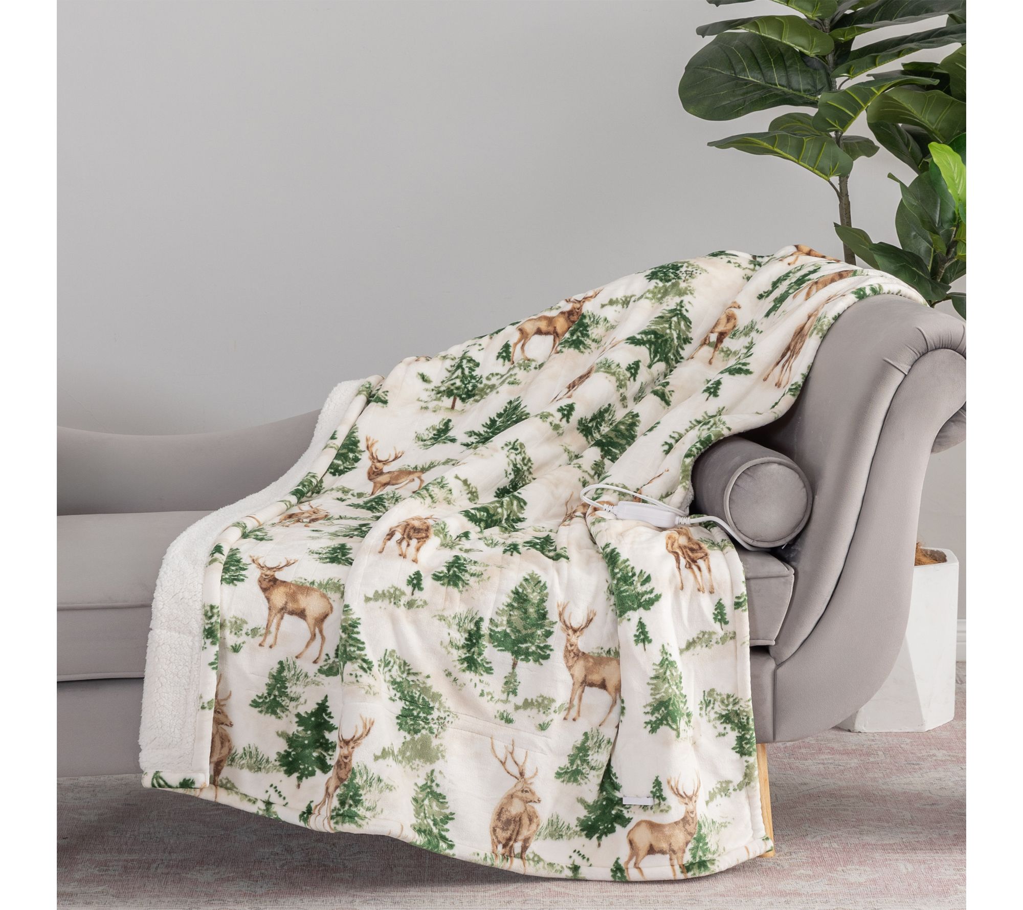 "As Is" Berkshire Printed Plush & Sherpa Heated 50x60 Throw