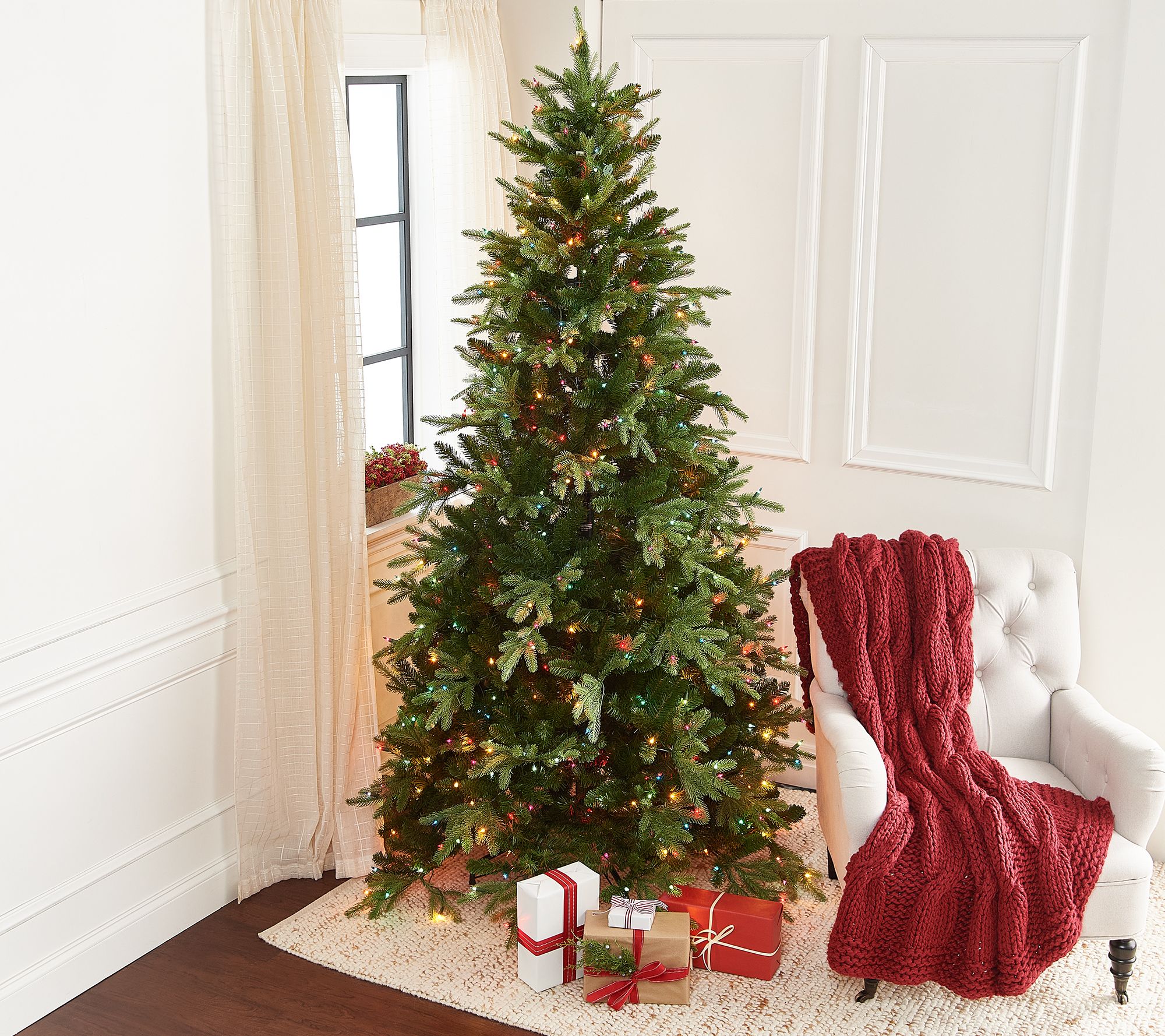 THE REMOTE CONTROLLED HEIGHT ADJUSTABLE CHRISTMAS TREE