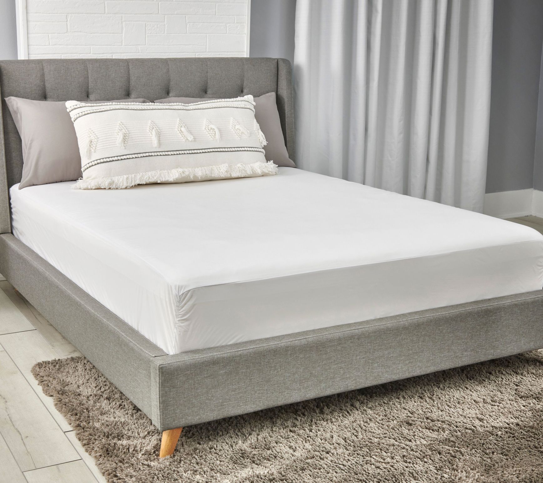 AllerEase Maximum Mattress Protector, Queen