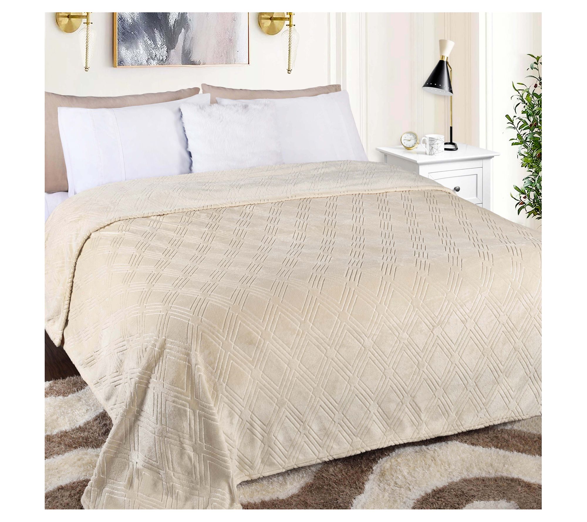 Superior Diamond Flannel Fleece Ultra-Soft Blanket- Full/Queen