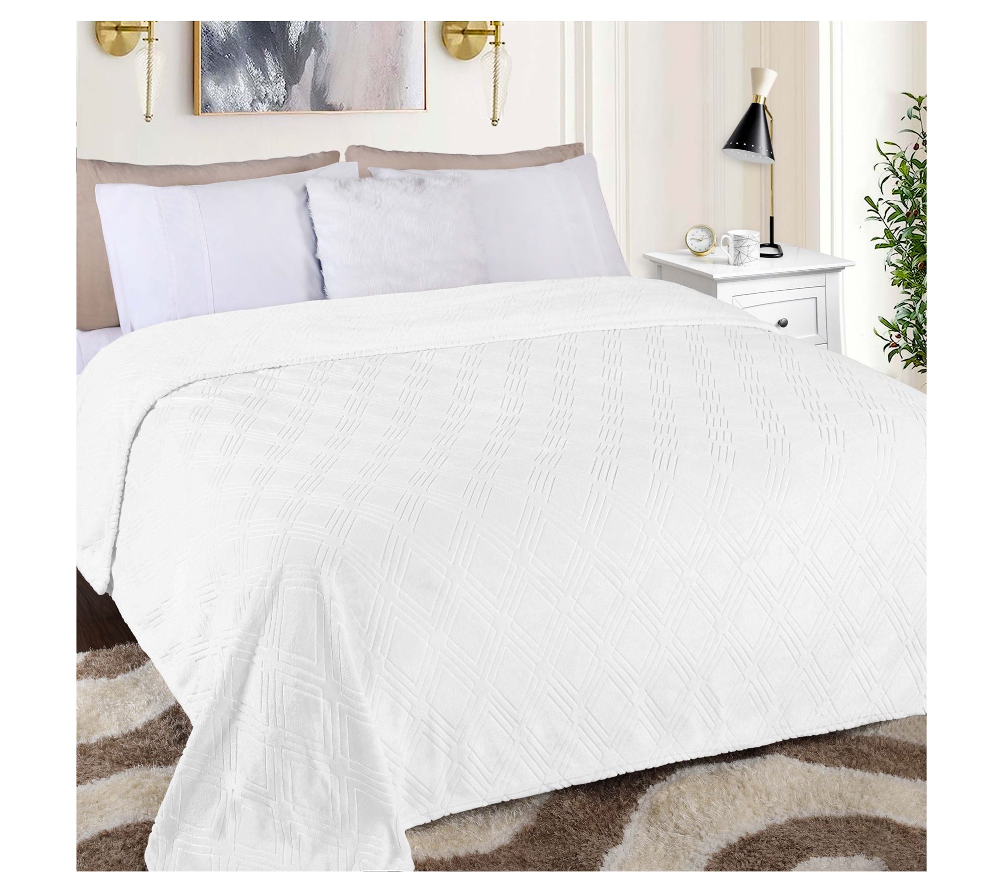 Superior Diamond Flannel Fleece Ultra-Soft Blanket- Full/Queen