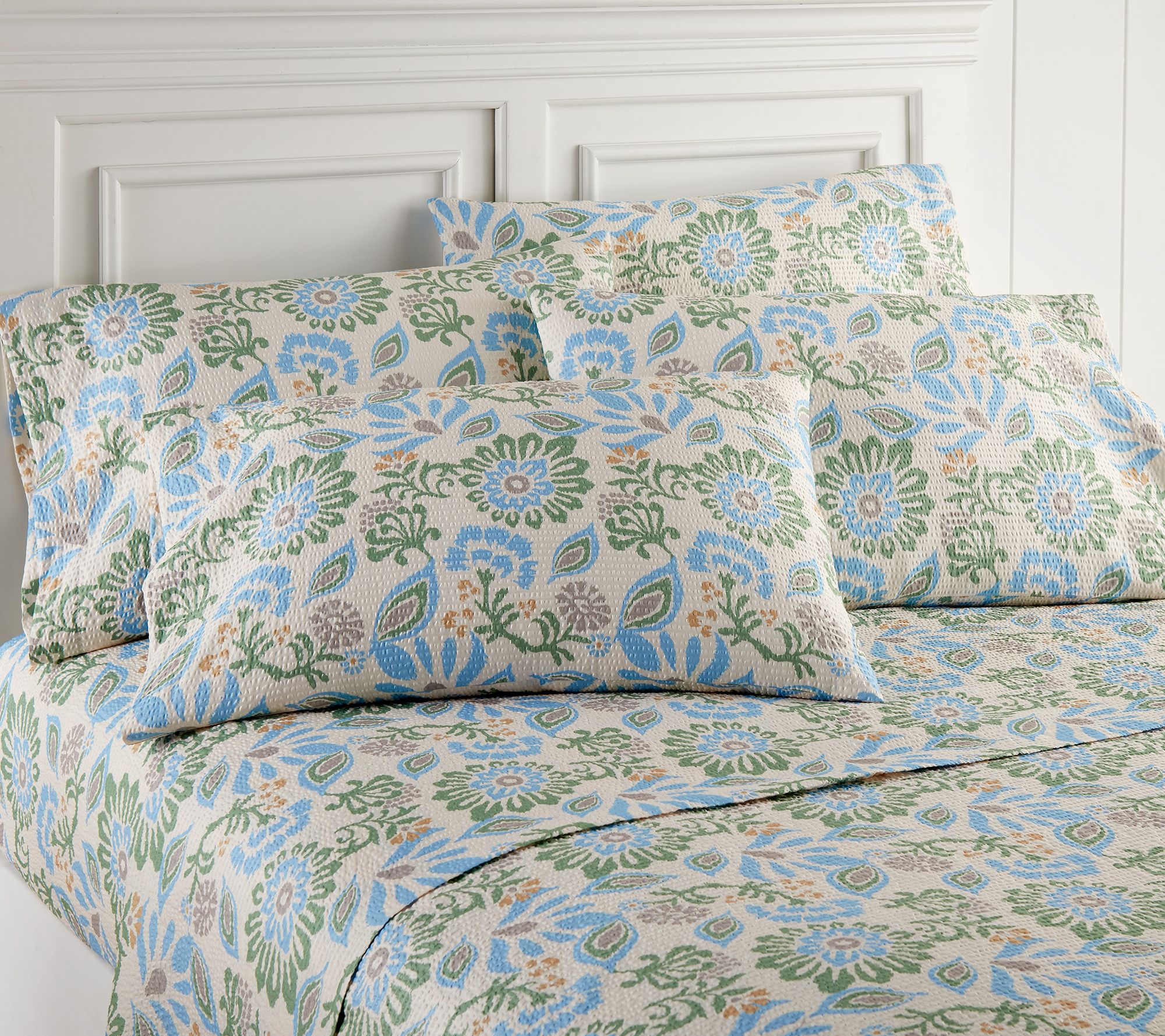 Shavel Home Full Seersucker Sheet Set