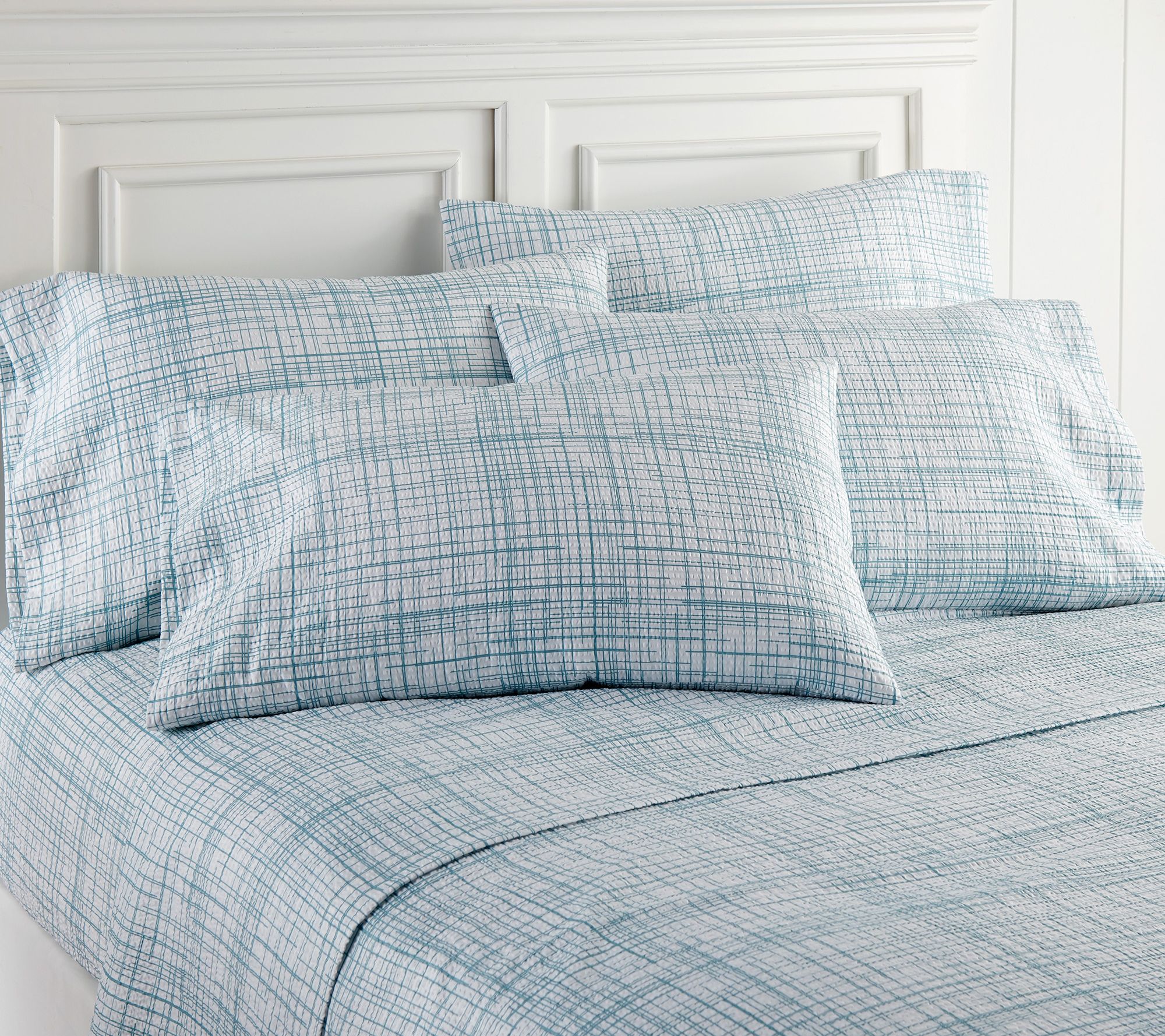 Shavel Home Full Seersucker Sheet Set