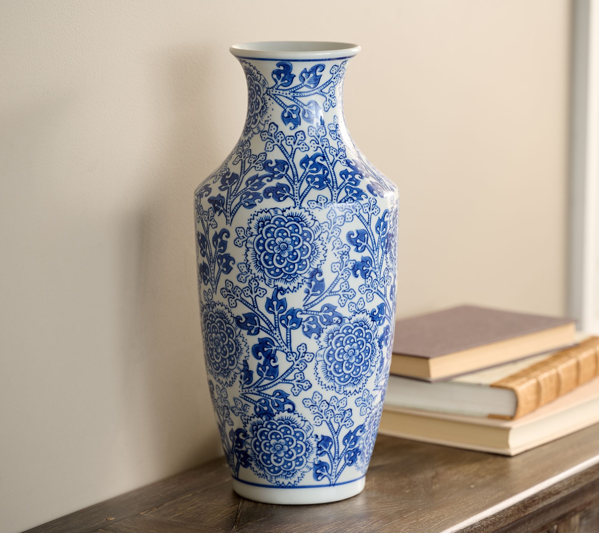 Hotel du Cobb by Dennis Basso Chinoiserie Porcelain Vase
