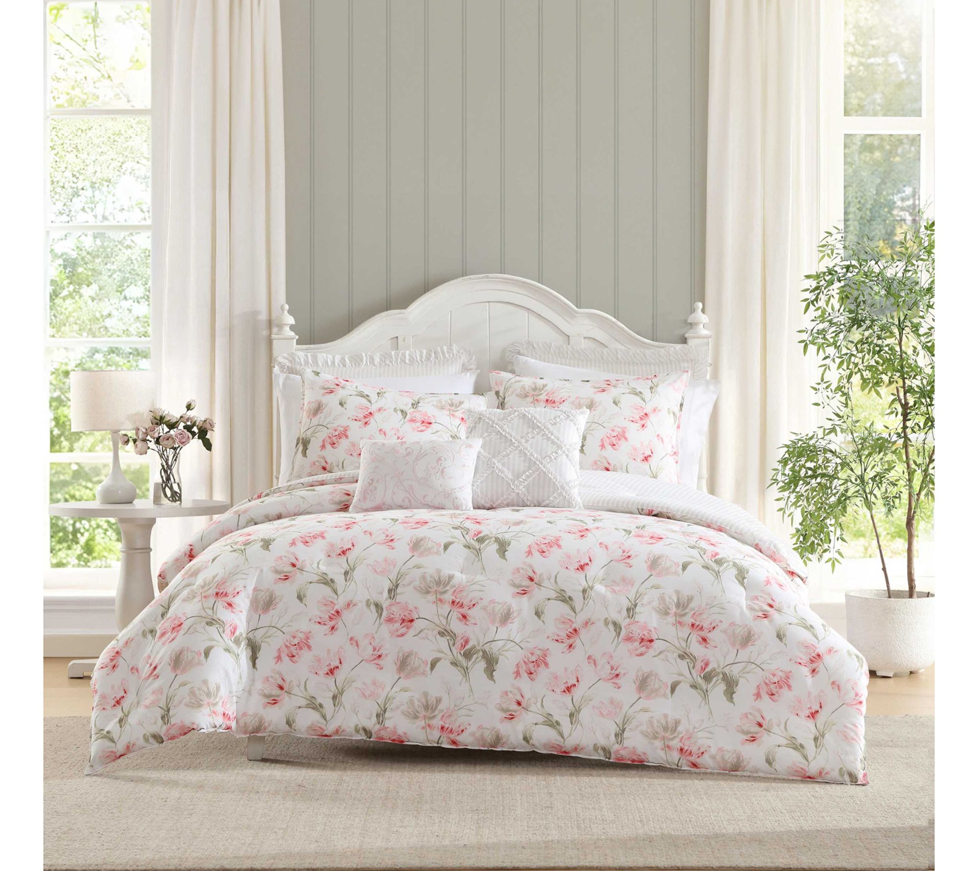 Laura Ashley Gosford Petal King Comforter Set