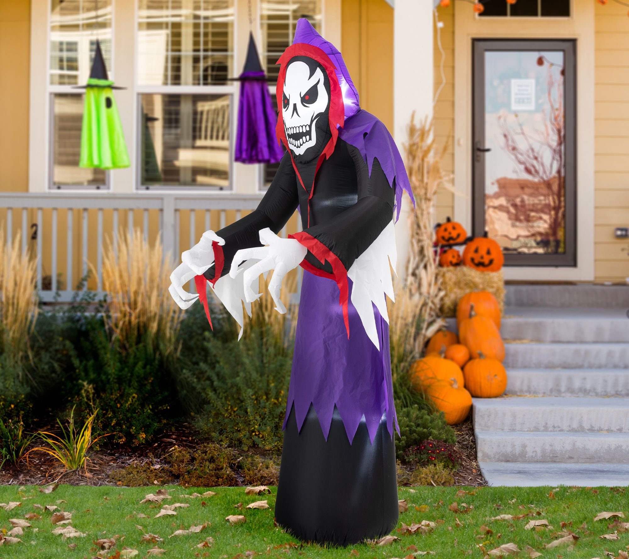 Glitzhome 10ft Lighted Hallowe en Scary Grim R eaper Inflatabl