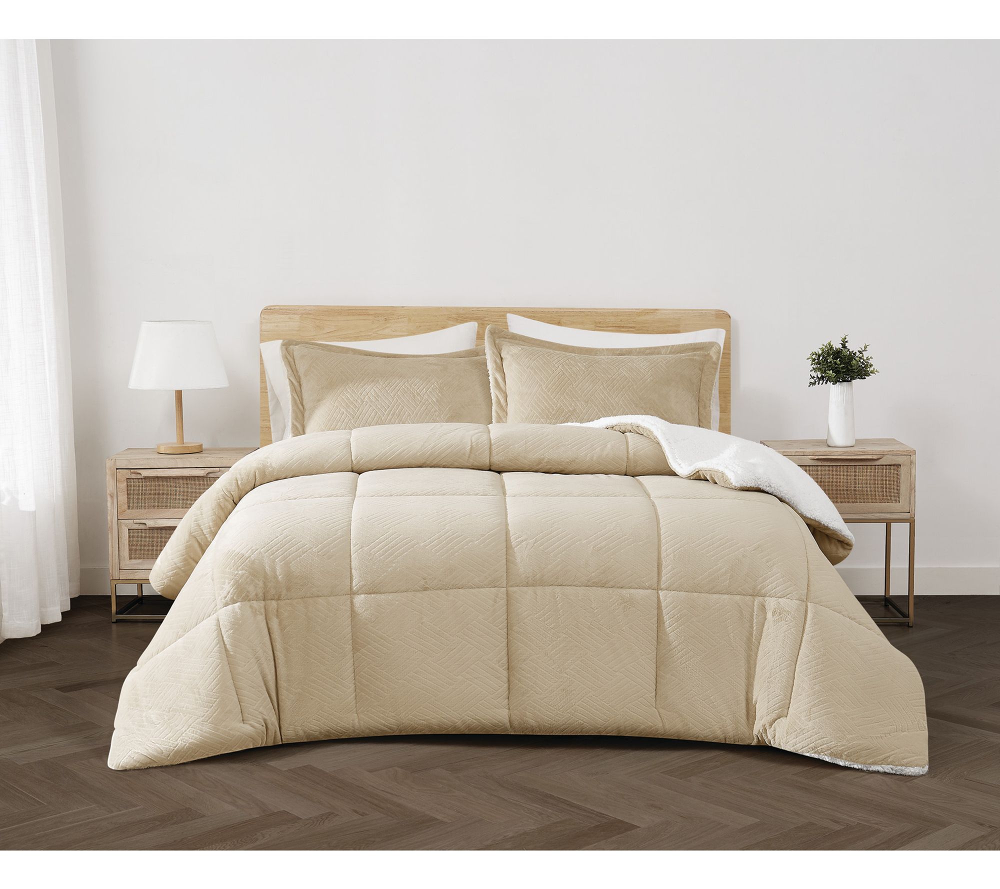 Cannon Carved Faux Fur King 3-Piece Comforter Set