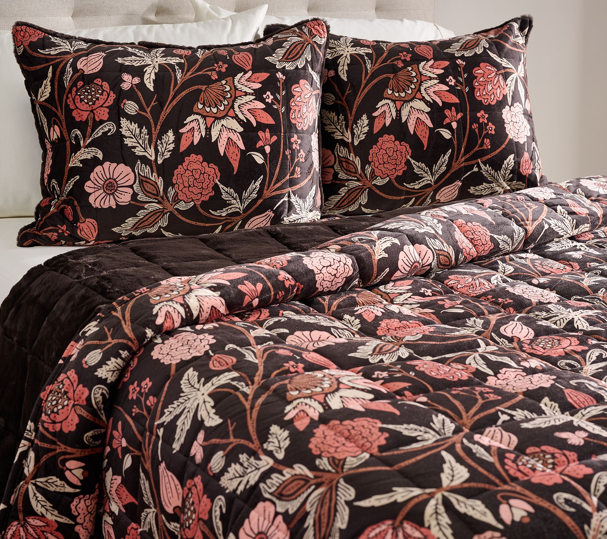 Harvest Reversible Faux Fur Heavyweight Quilt Set Full by Kim Gravel