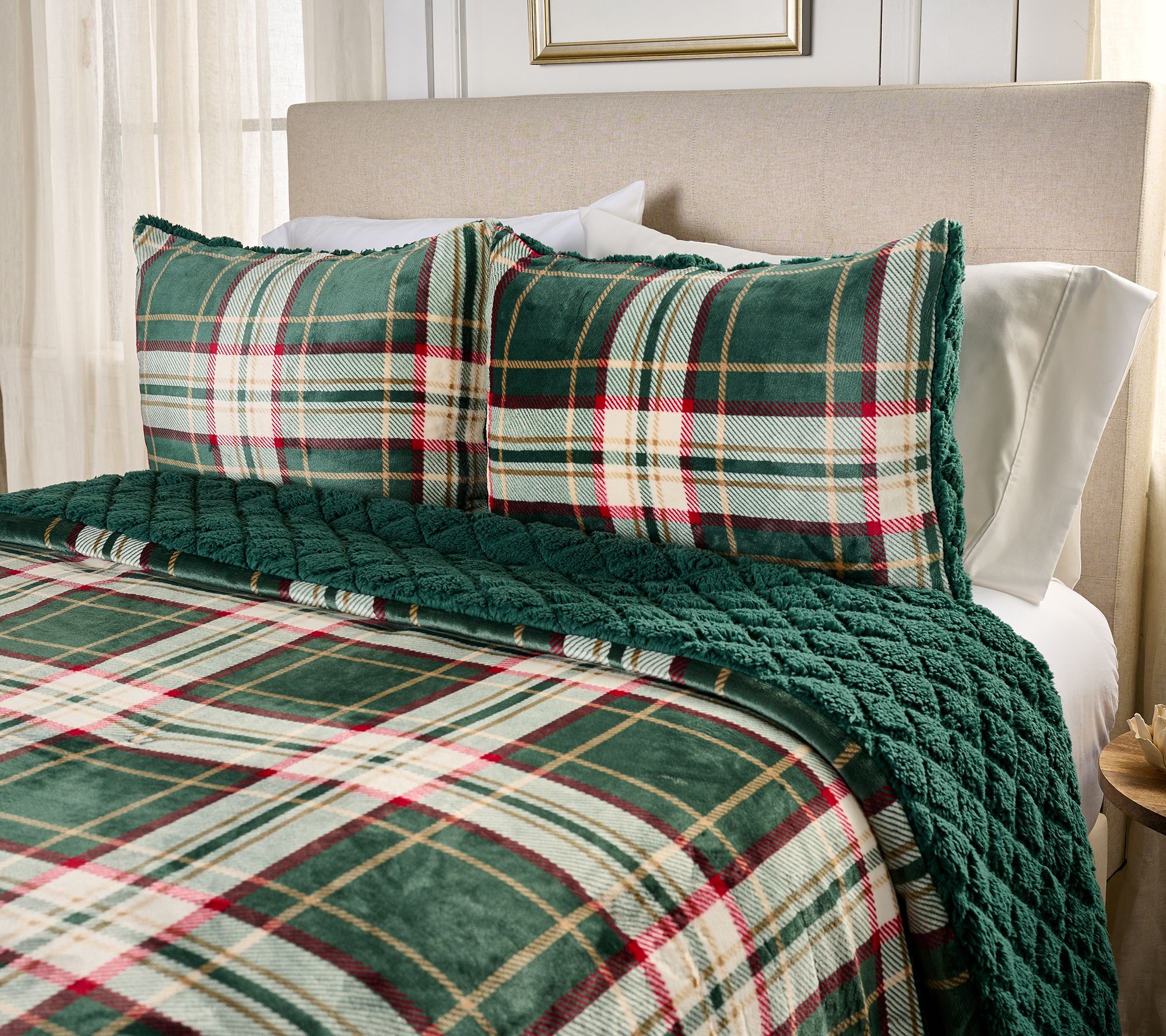 Sandra Lee Reversible Plaid/Sherpa Comforter Set - Queen
